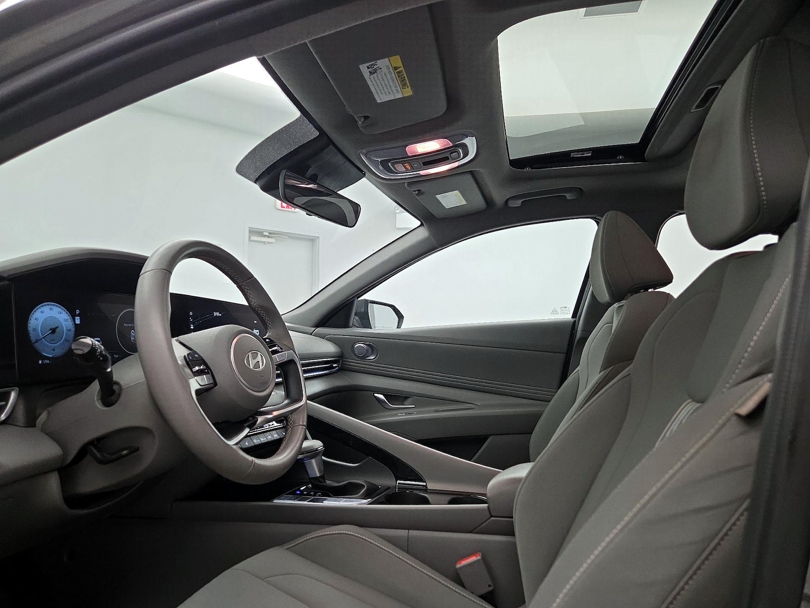 Sunroof(s) & Overhead Airbags
