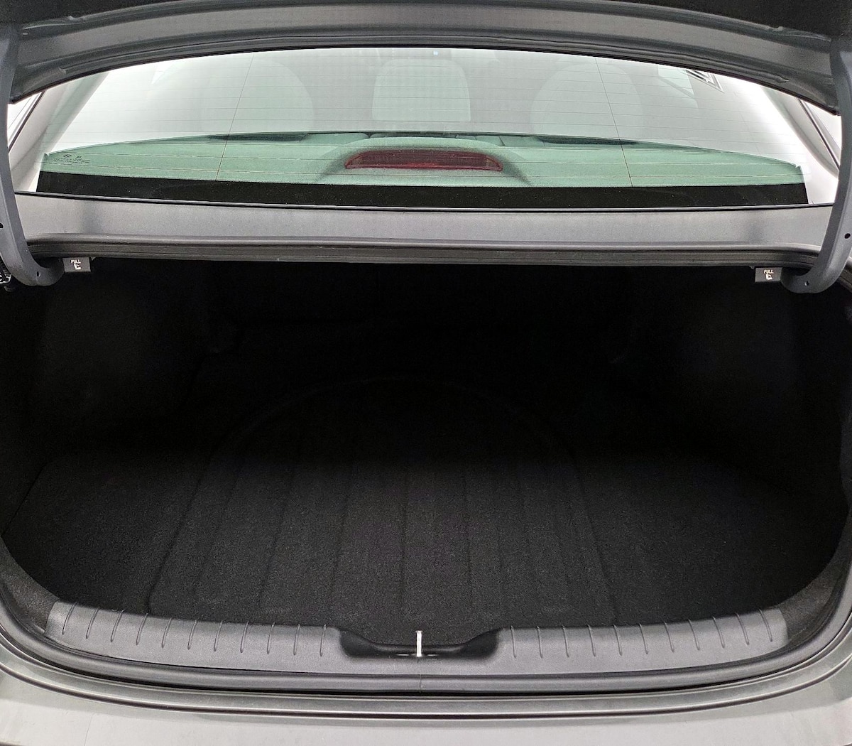 Trunk/Cargo (Seats Up)