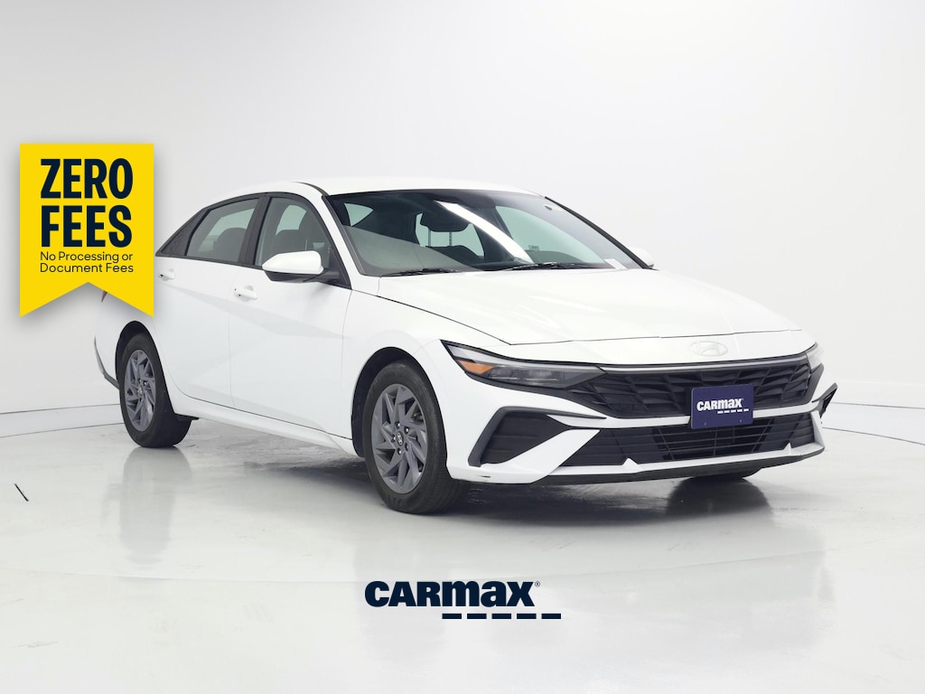 2024 Hyundai Elantra SEL FWD