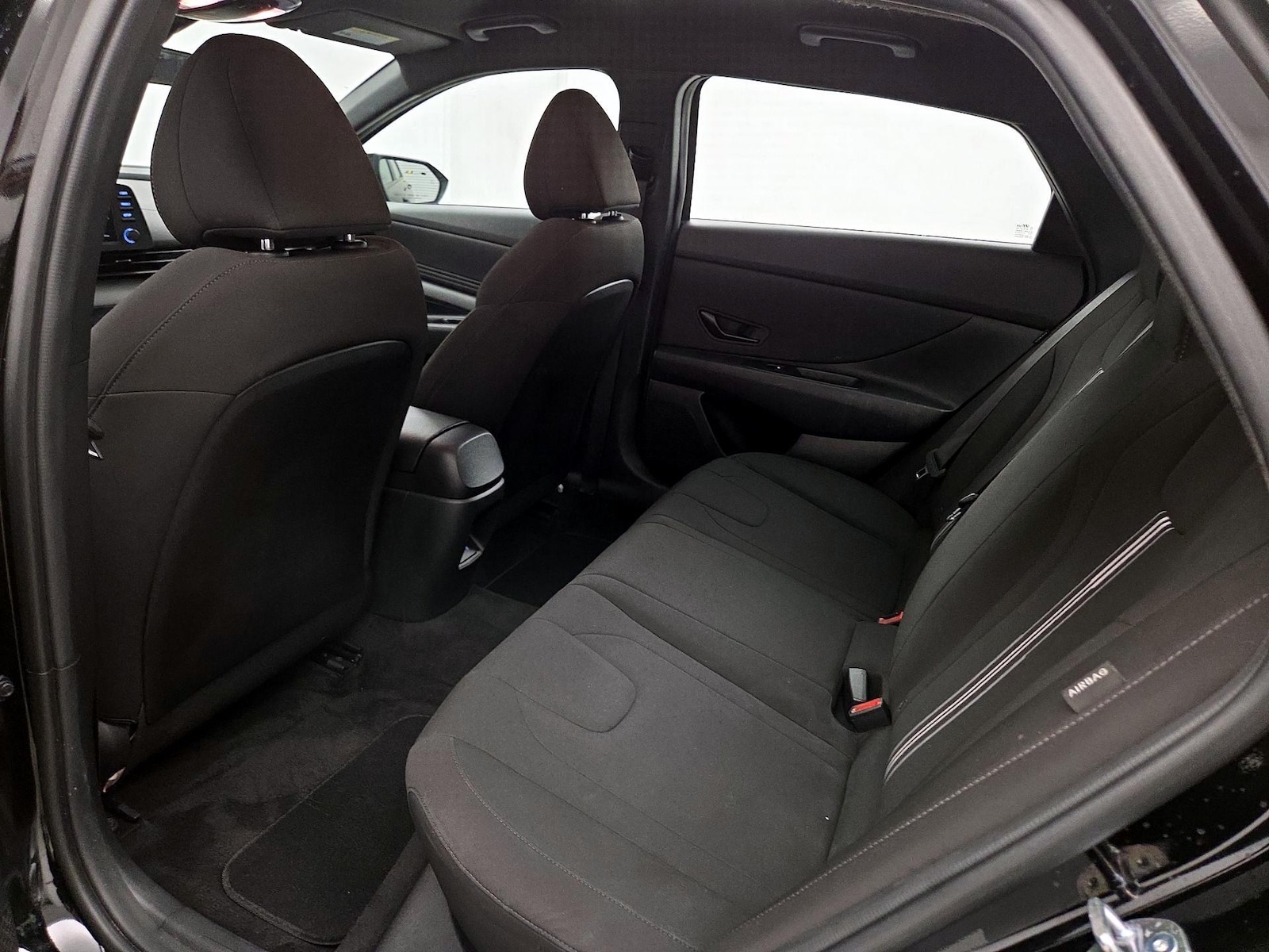 2025 Hyundai Elantra SEL - Photo 20