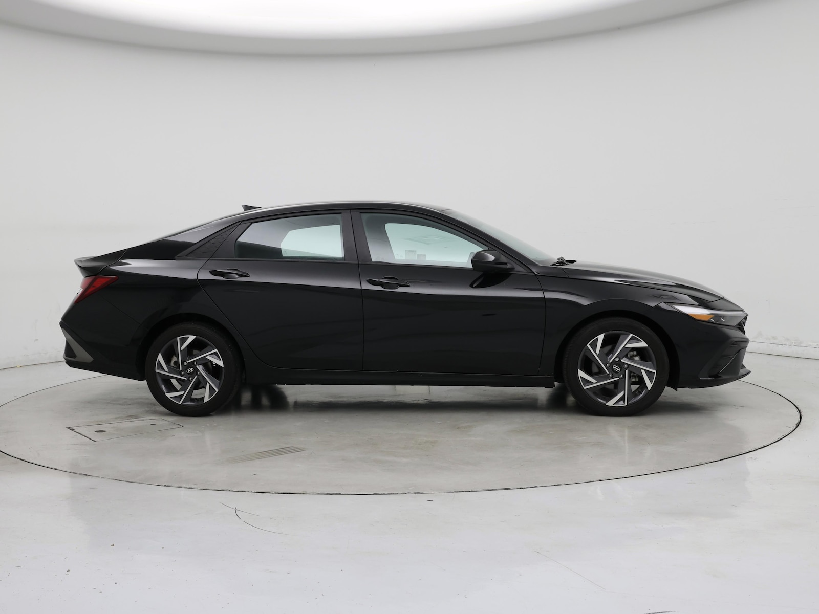 2025 Hyundai Elantra SEL - Photo 8