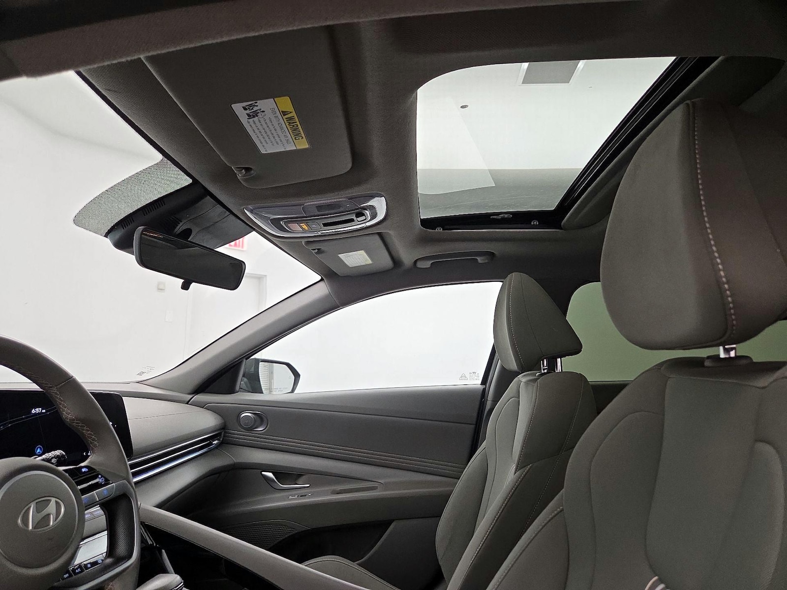 Sunroof(s) & Overhead Airbags