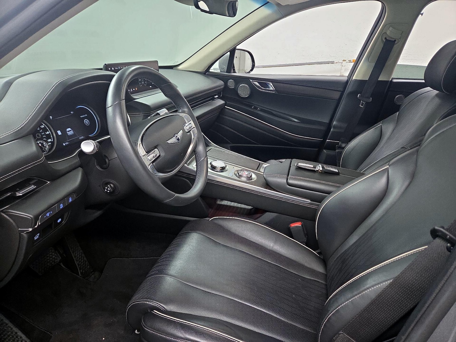 2024 GENESIS GV80 Standard - Photo 12