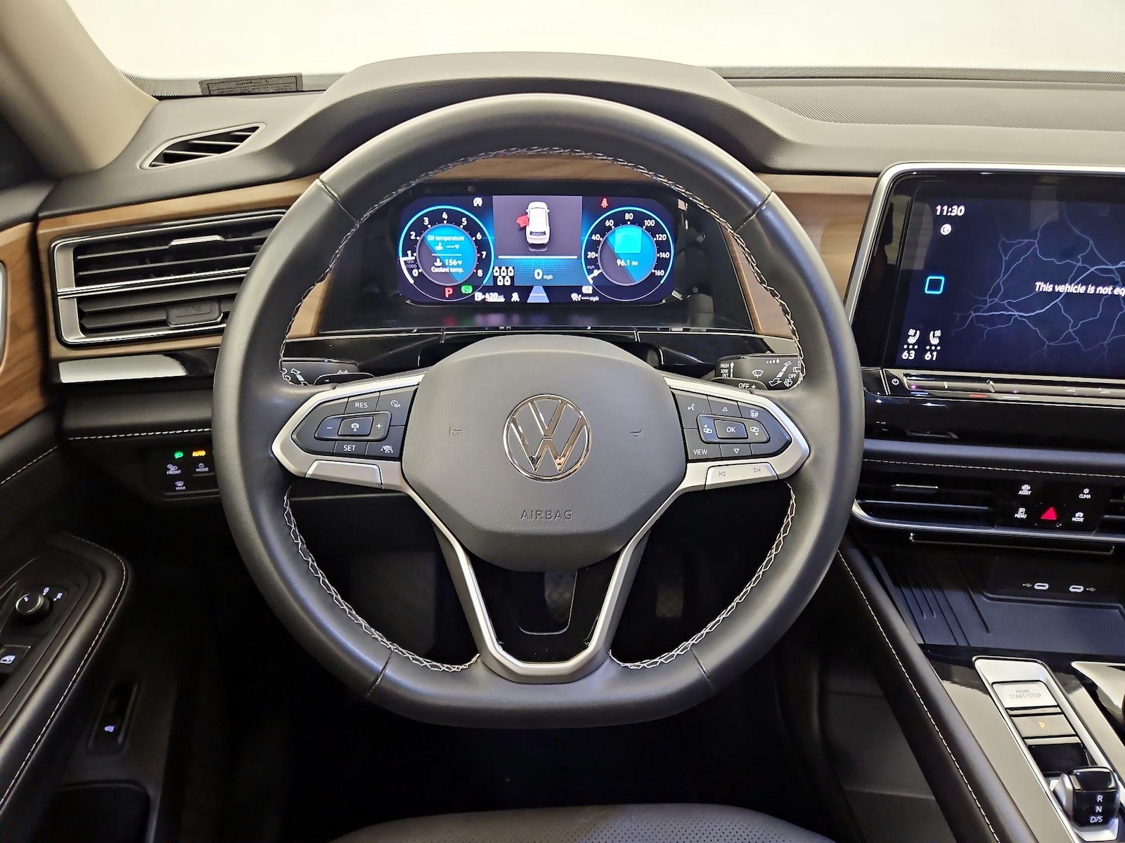 2025 Volkswagen Atlas SE w/Tech - Photo 11