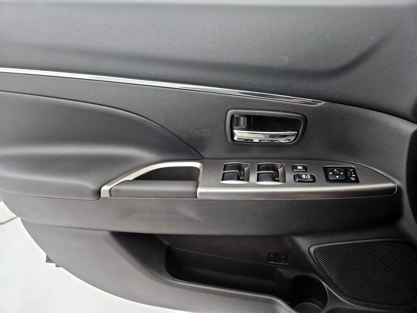 2024 Mitsubishi Outlander Sport SE - Photo 13