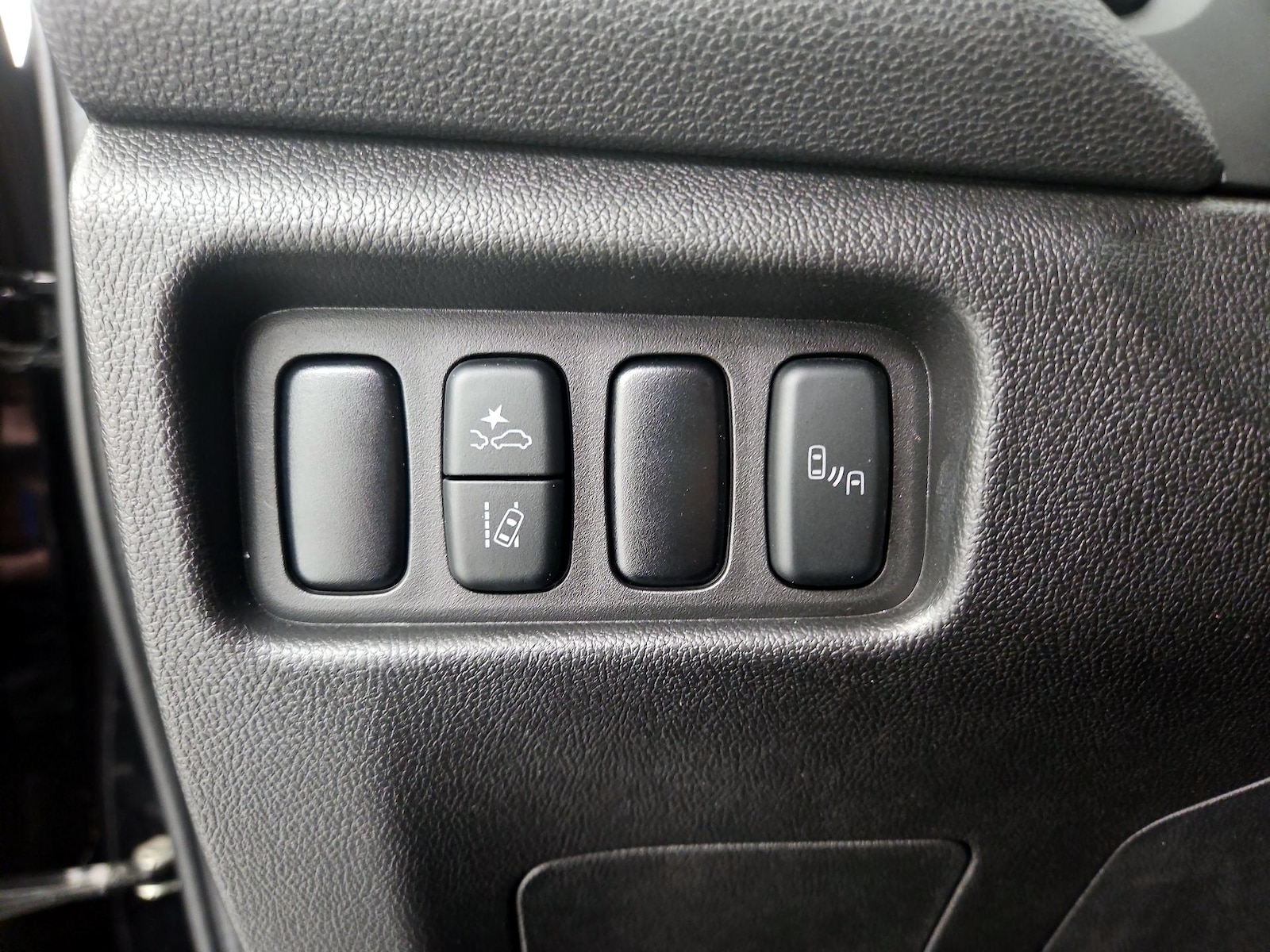2024 Mitsubishi Outlander Sport SE - Photo 14