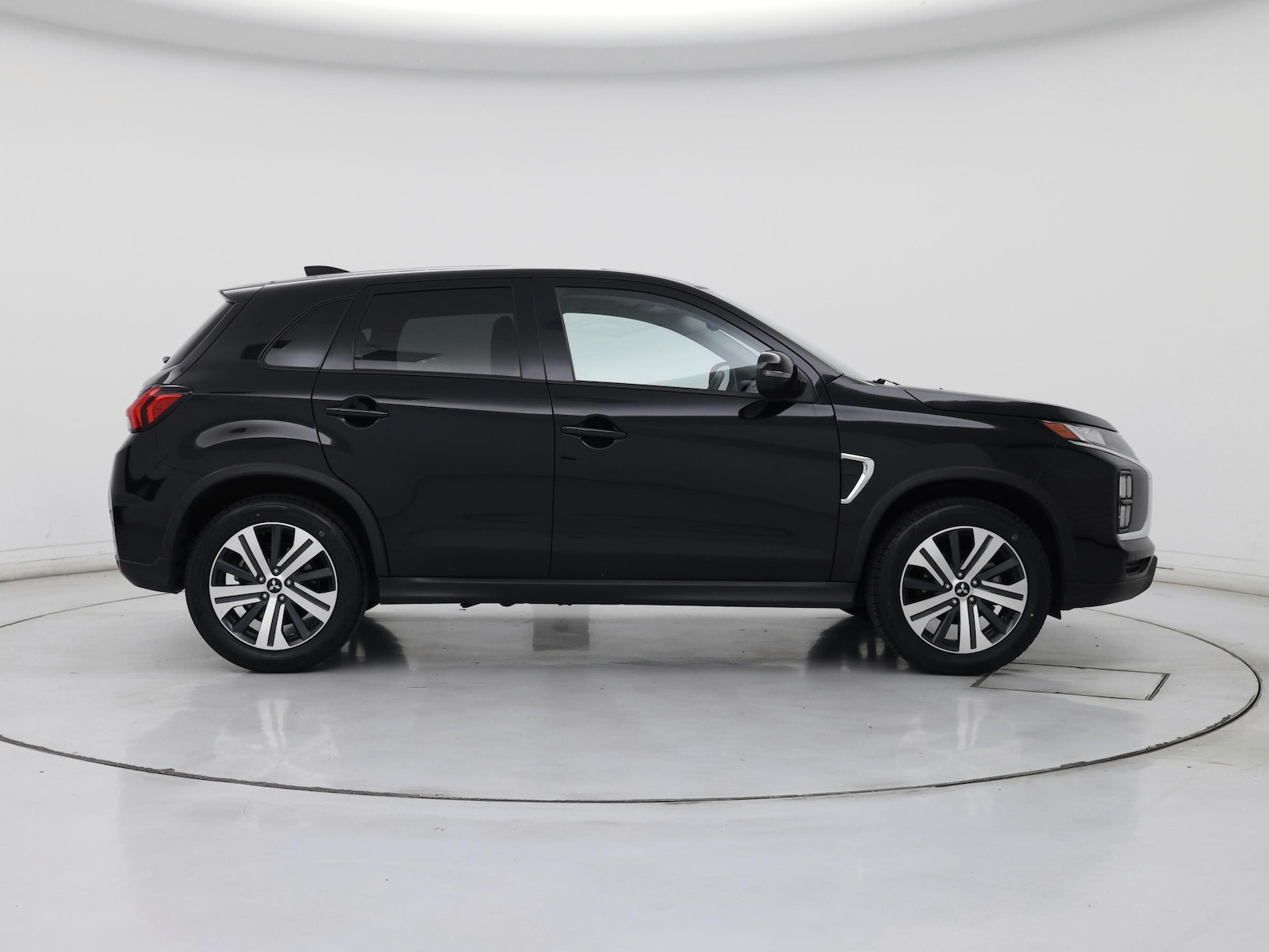 2024 Mitsubishi Outlander Sport SE - Photo 8