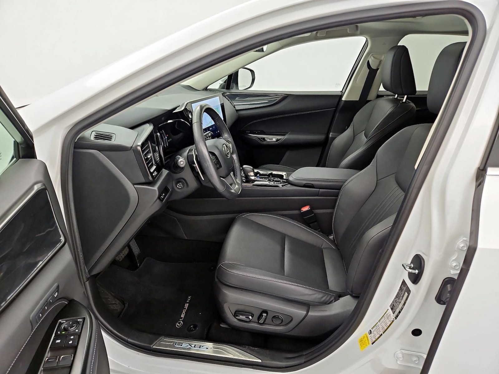2024 Lexus NX 350 - Photo 12