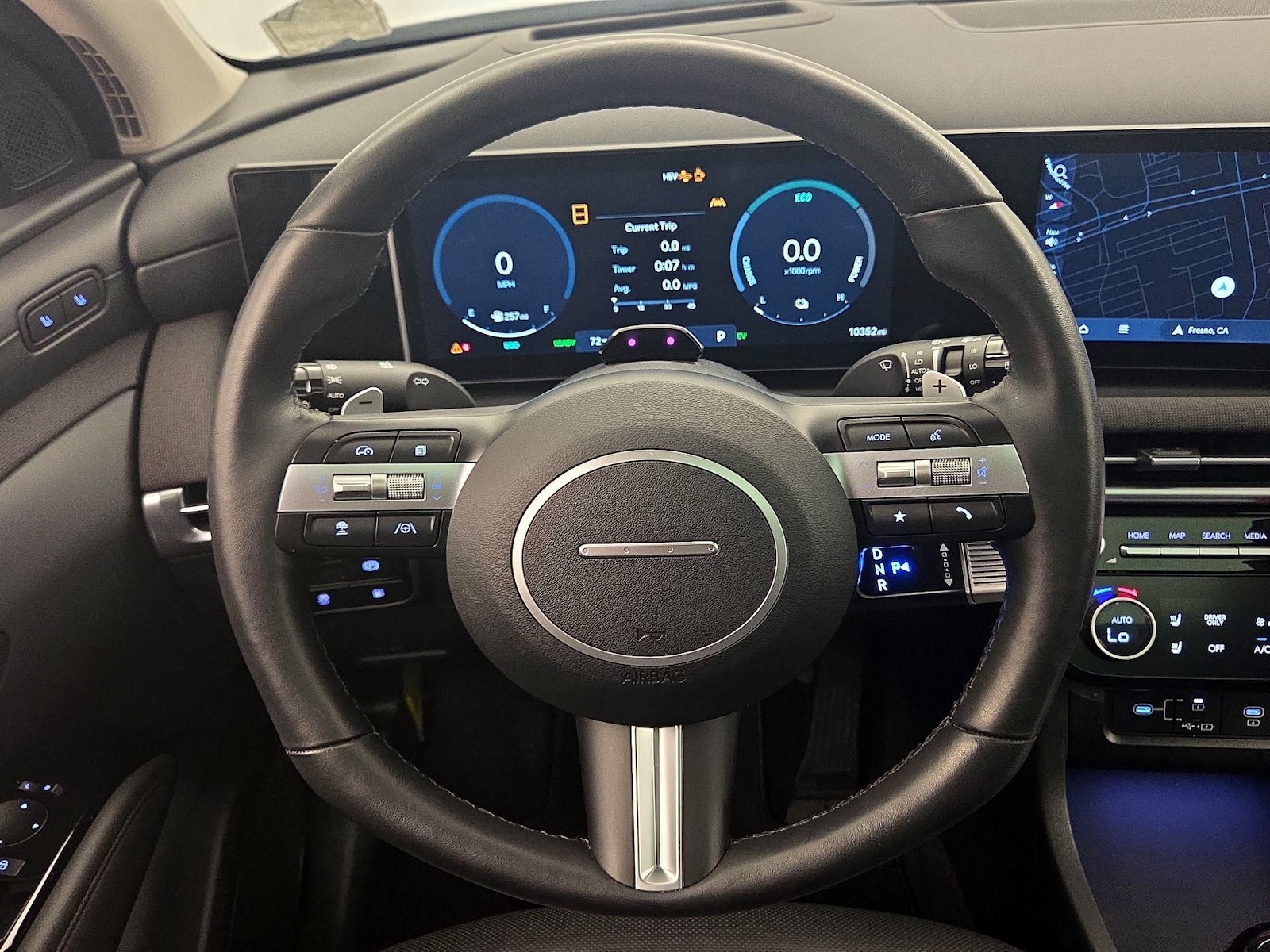 2025 Hyundai Tucson Limited - Photo 11