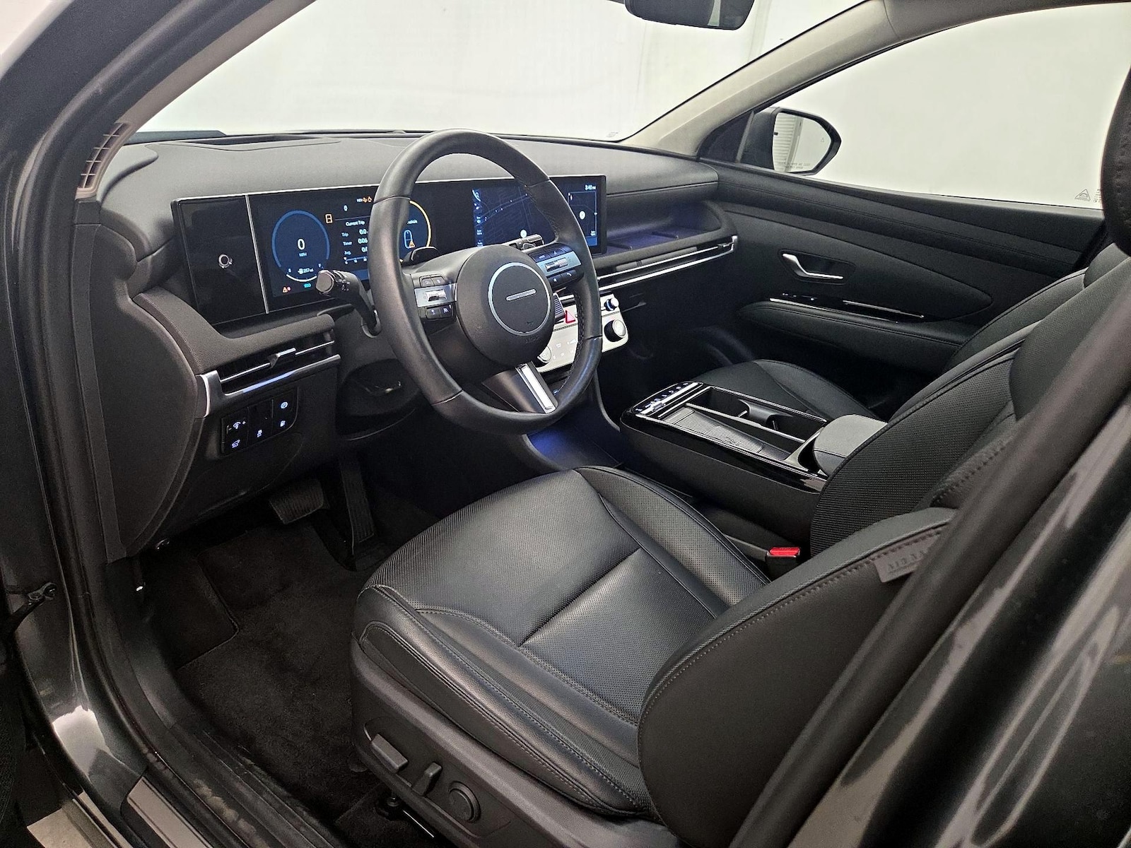 2025 Hyundai Tucson Limited - Photo 12