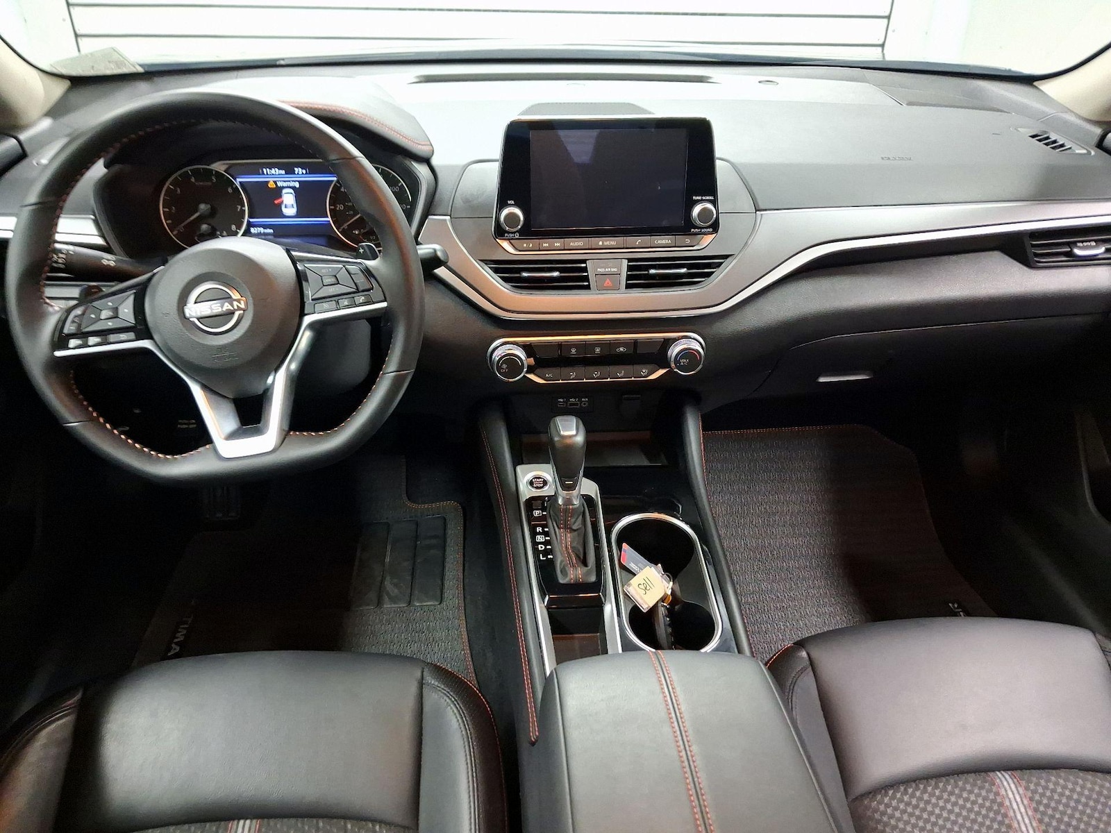 2025 Nissan Altima SR - Photo 10