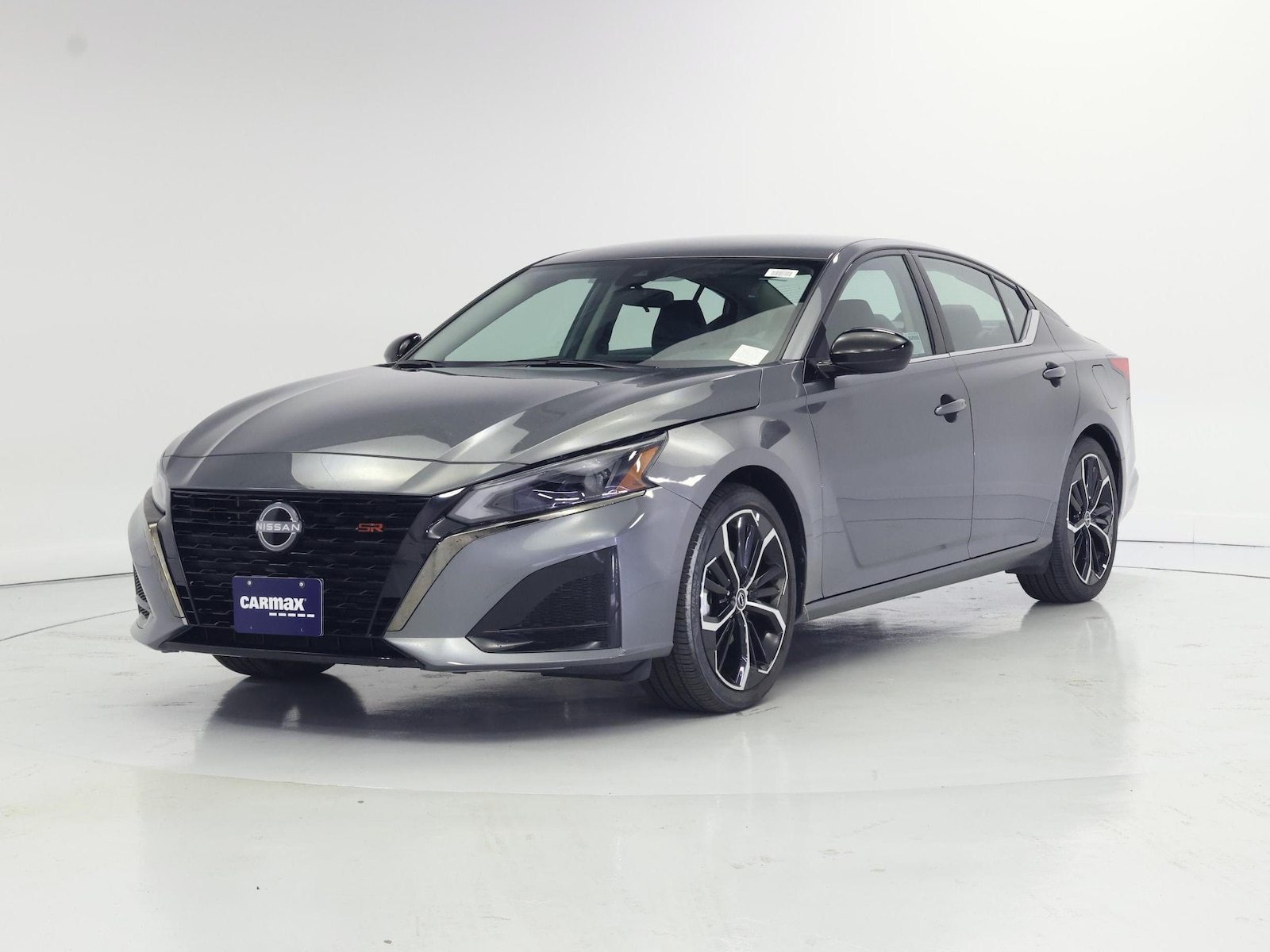 2025 Nissan Altima SR - Photo 5