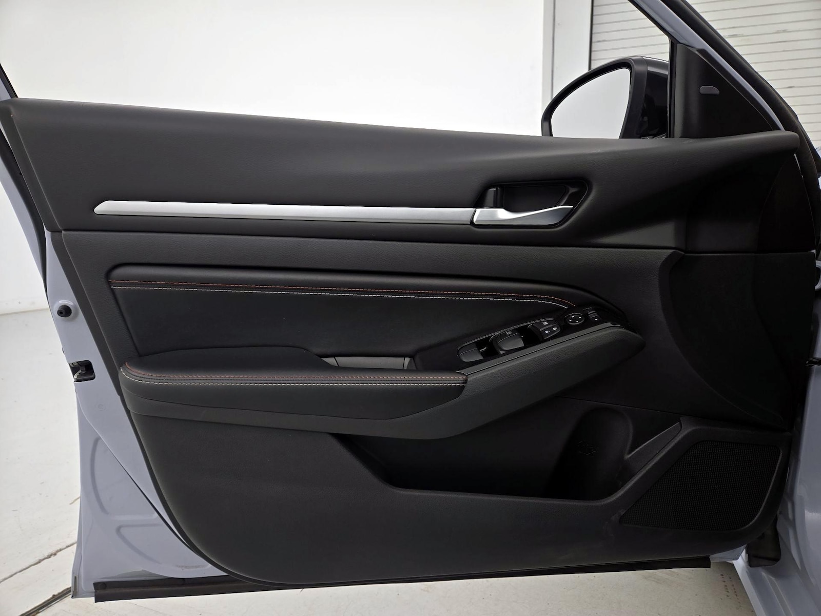 2023 Nissan Altima SR - Photo 13