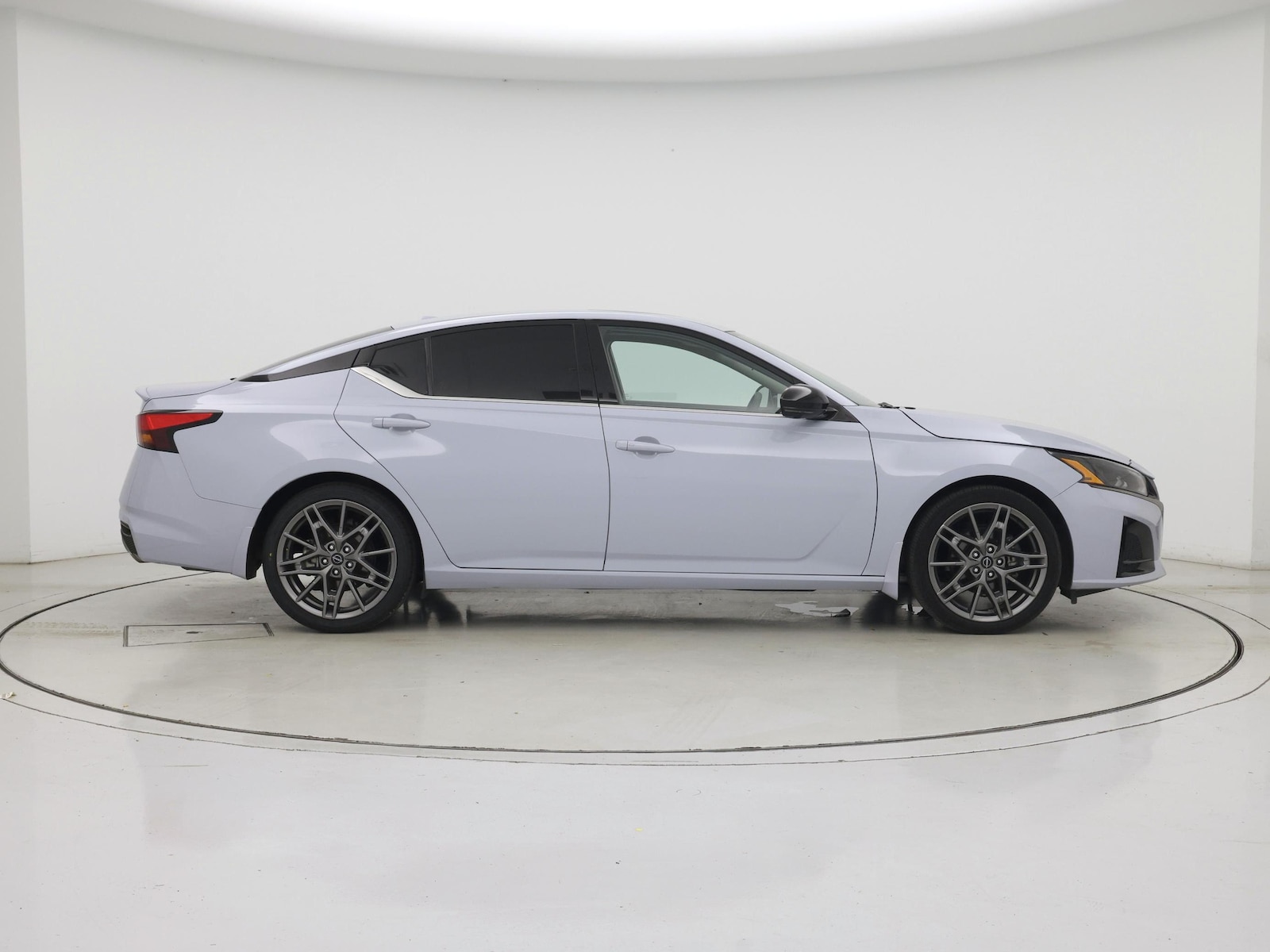 2023 Nissan Altima SR - Photo 8