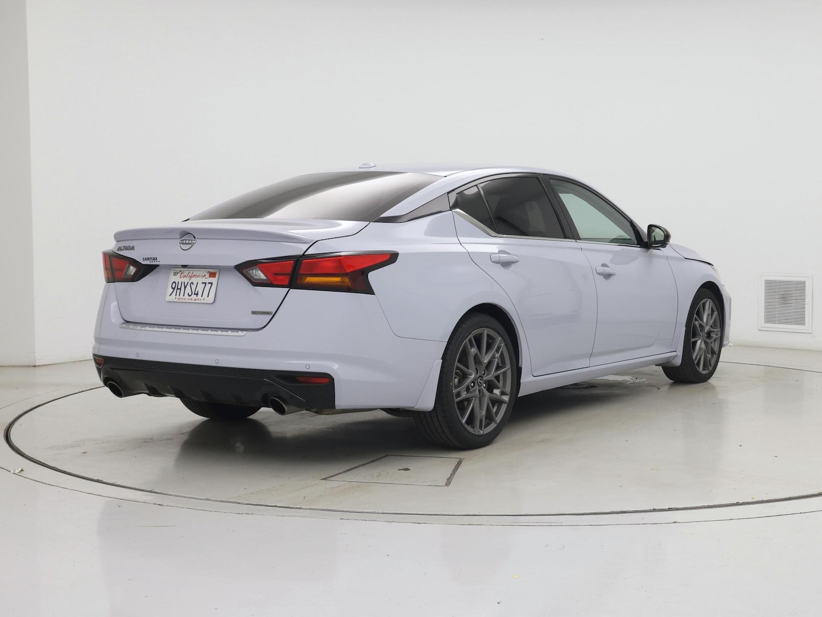 2023 Nissan Altima SR - Photo 9