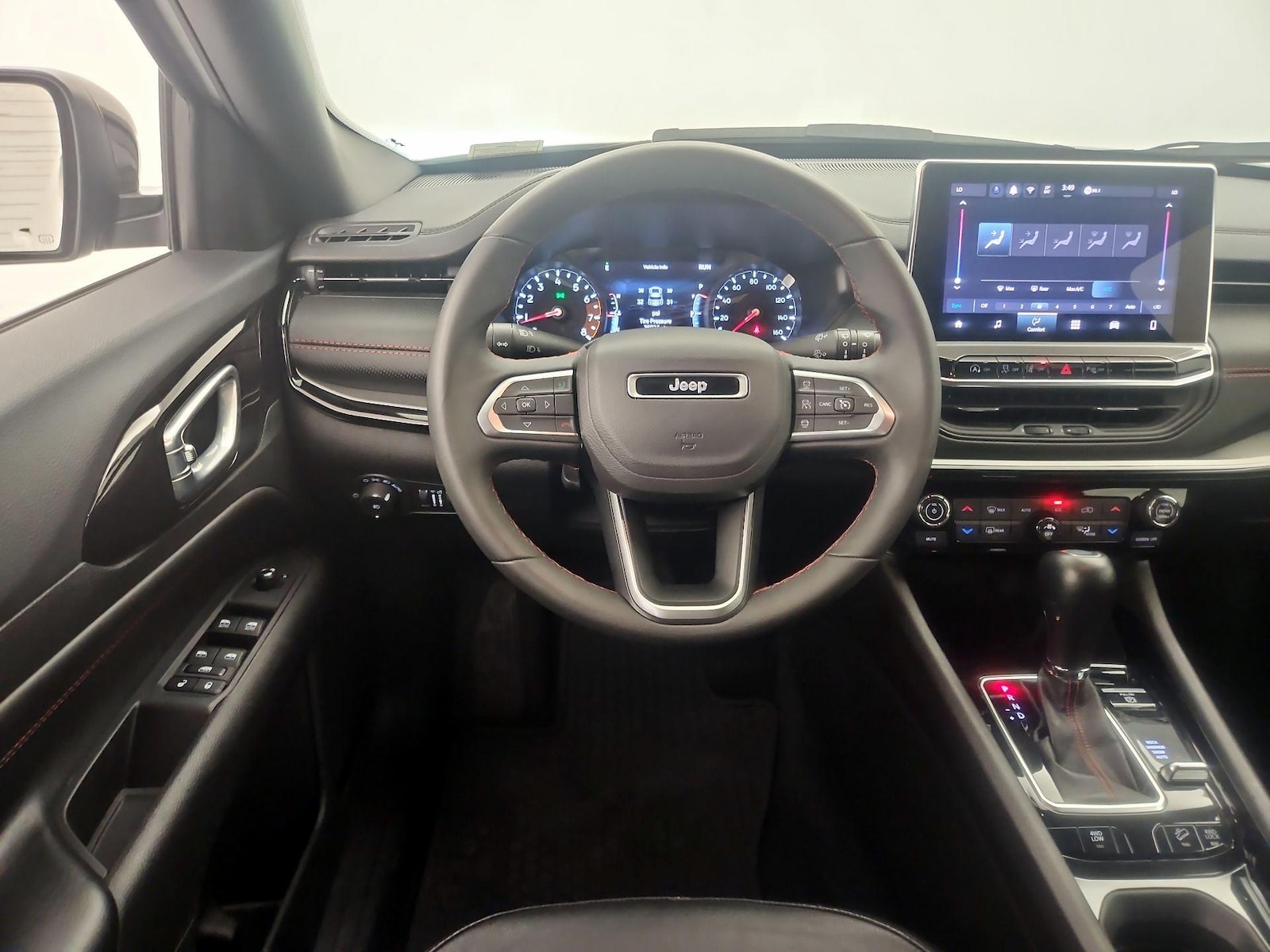 2025 Jeep Compass Trailhawk - Photo 11