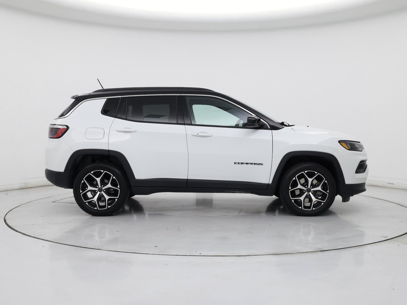 2025 Jeep Compass Limited - Photo 8