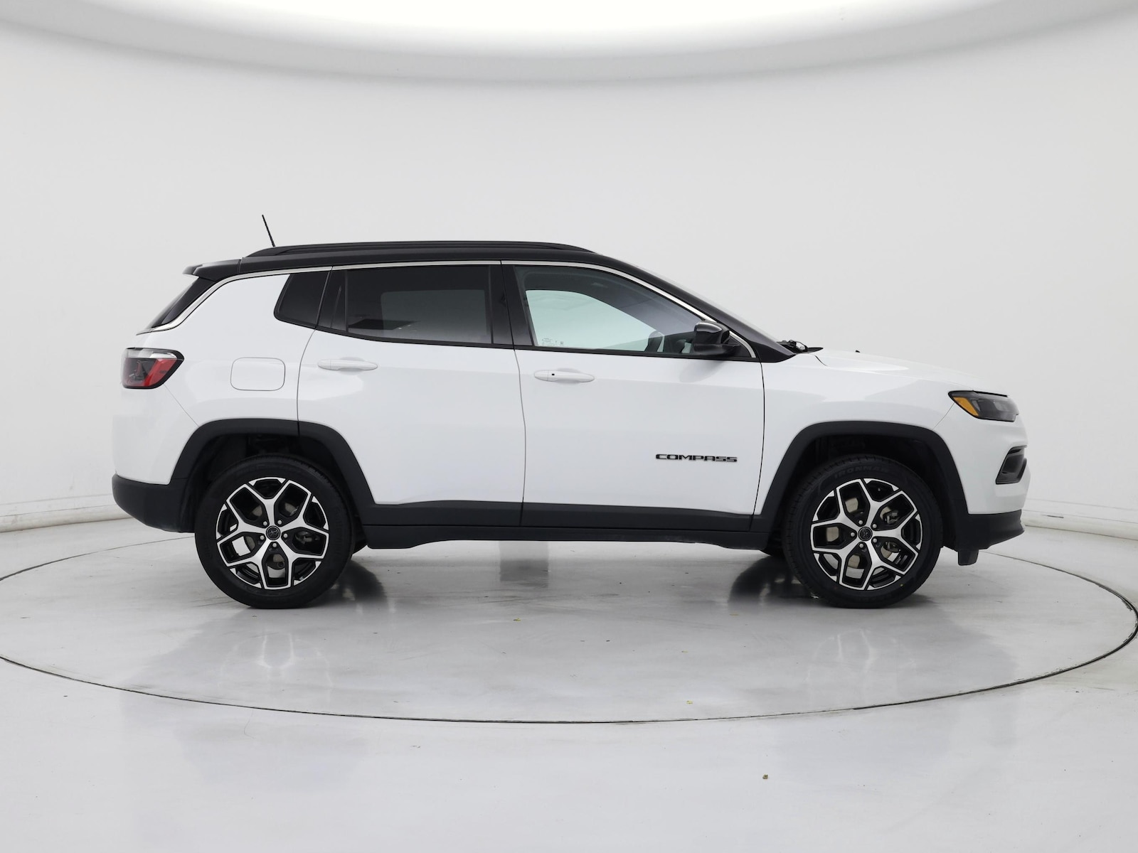 2025 Jeep Compass Limited - Photo 8