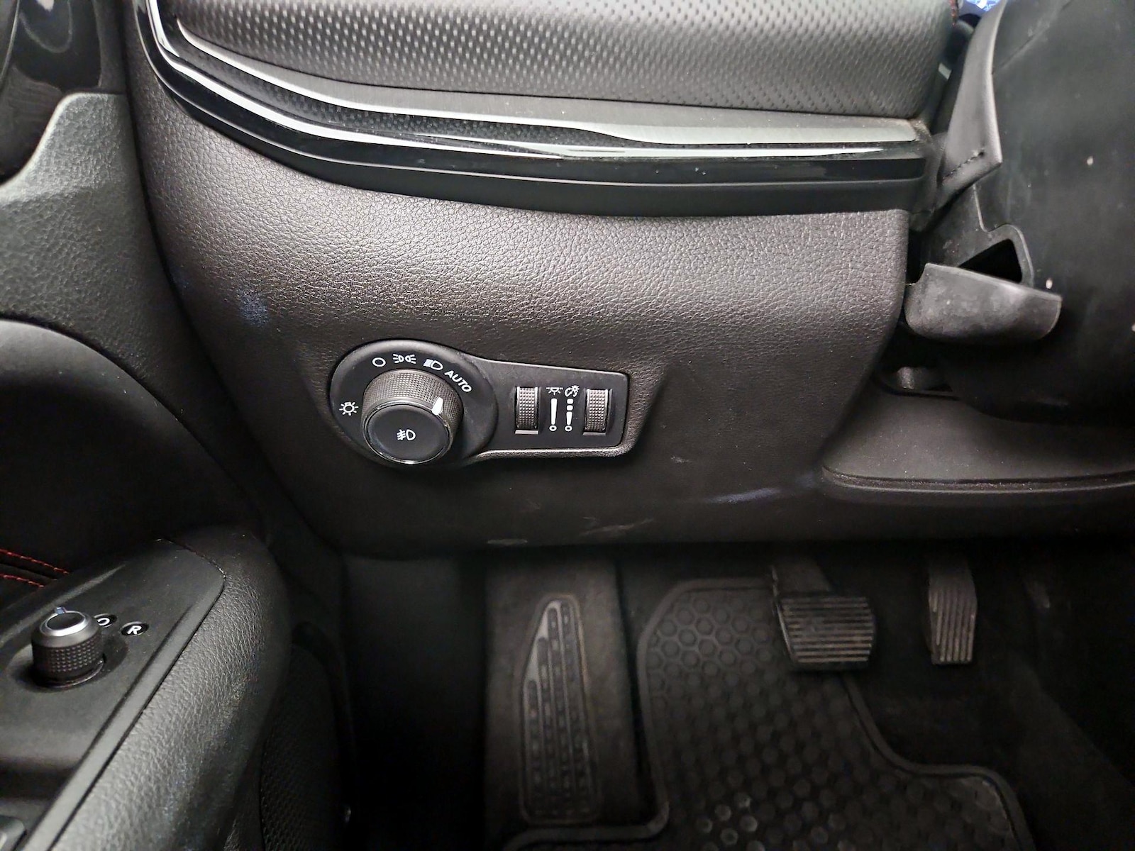 2025 Jeep Compass Trailhawk - Photo 14