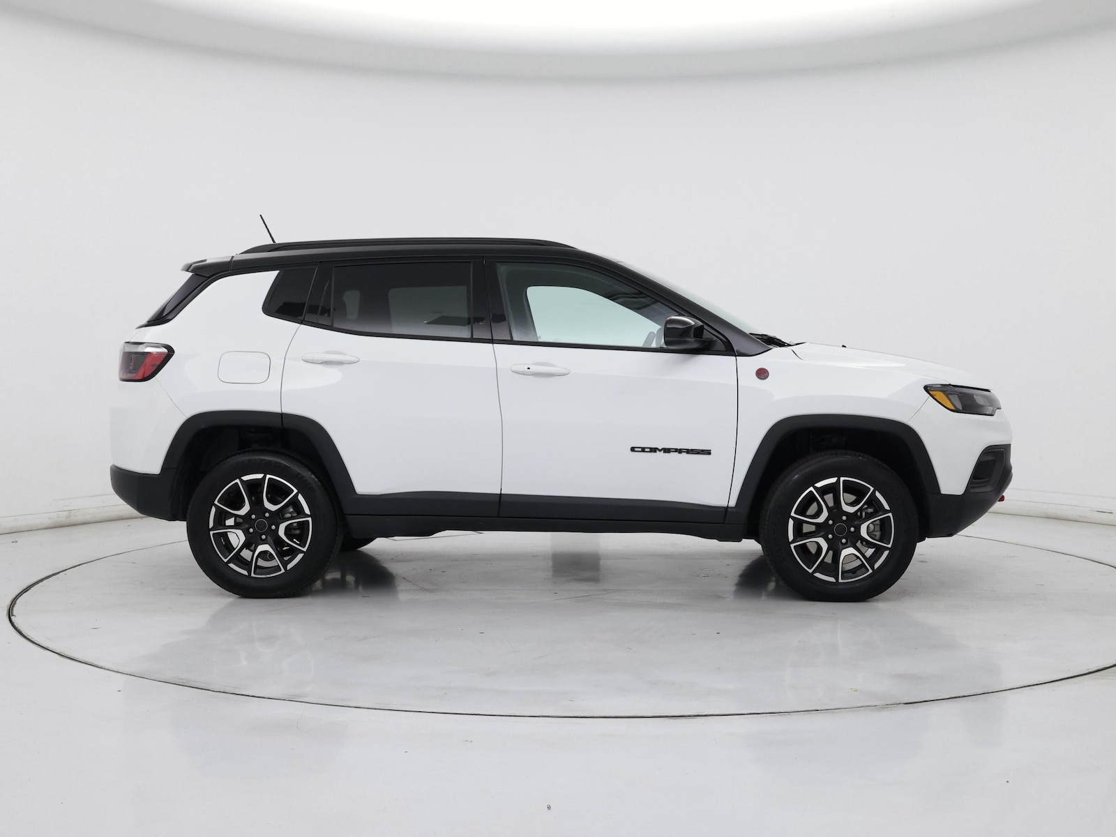 2025 Jeep Compass Trailhawk - Photo 8
