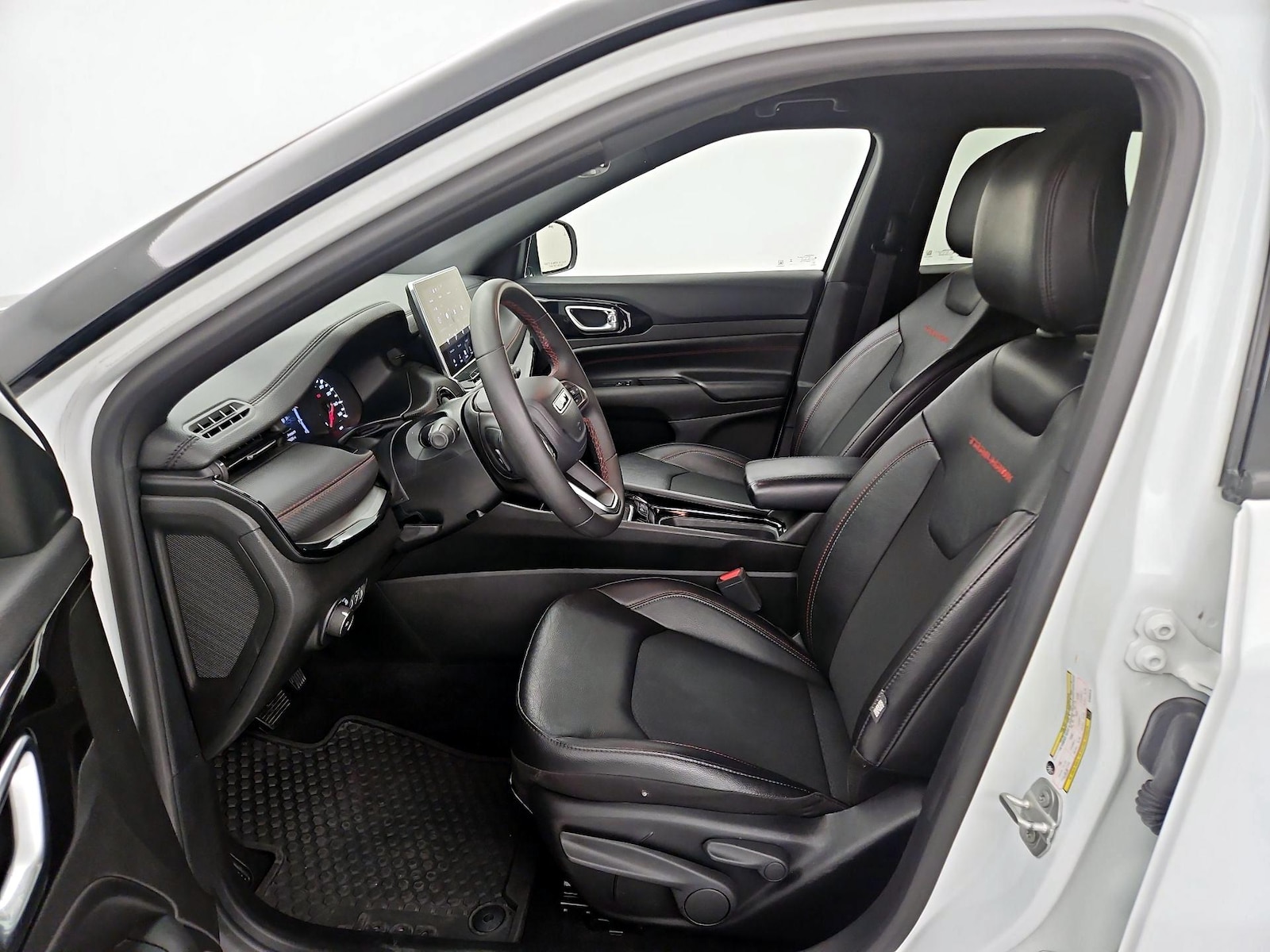 2025 Jeep Compass Trailhawk - Photo 12