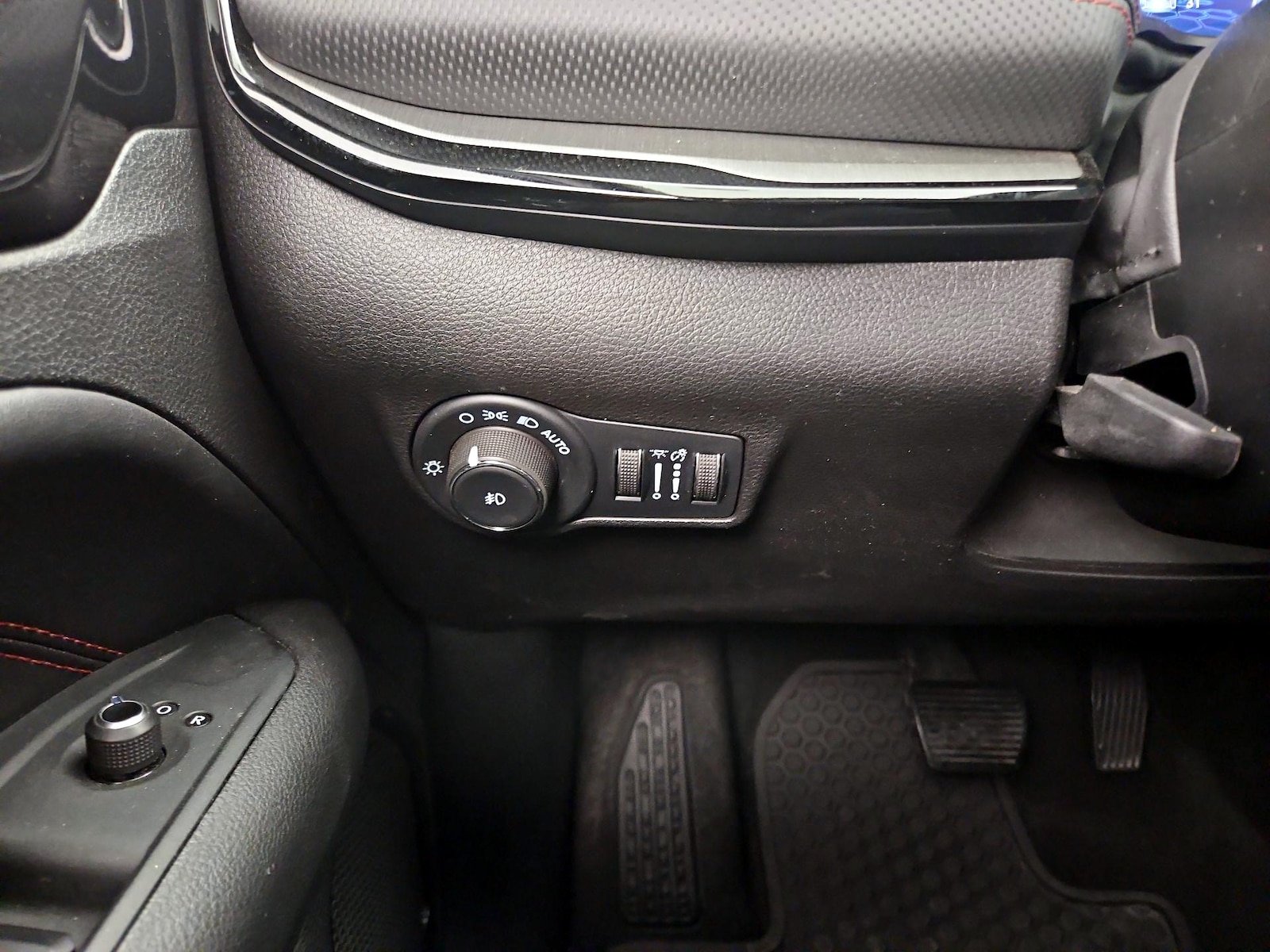 2025 Jeep Compass Trailhawk - Photo 14