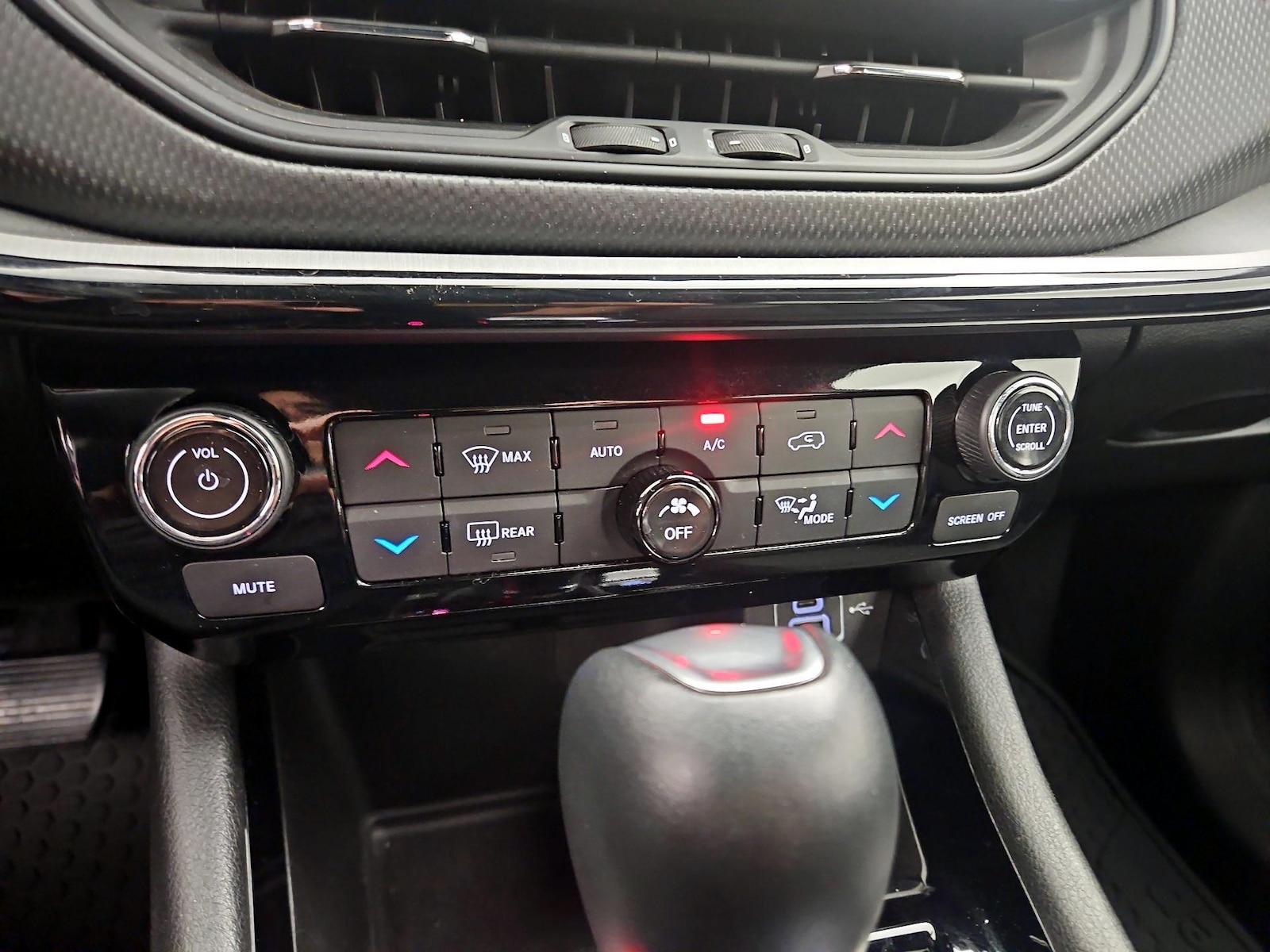 2025 Jeep Compass Trailhawk - Photo 17