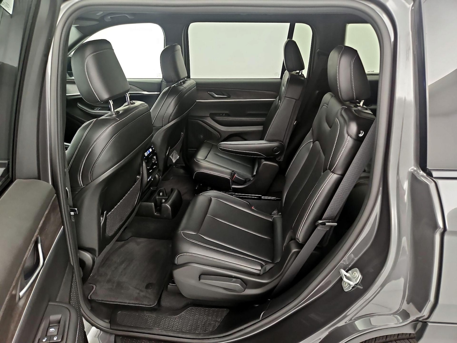 Rear Air Conditioning