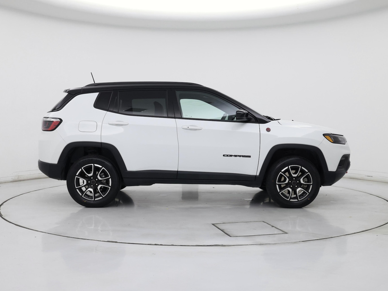 2025 Jeep Compass Trailhawk - Photo 8