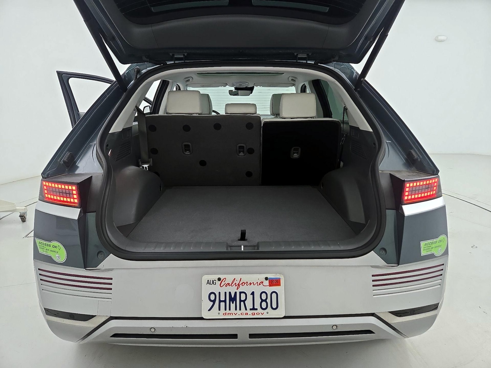2023 Hyundai IONIQ 5 Limited - Photo 22