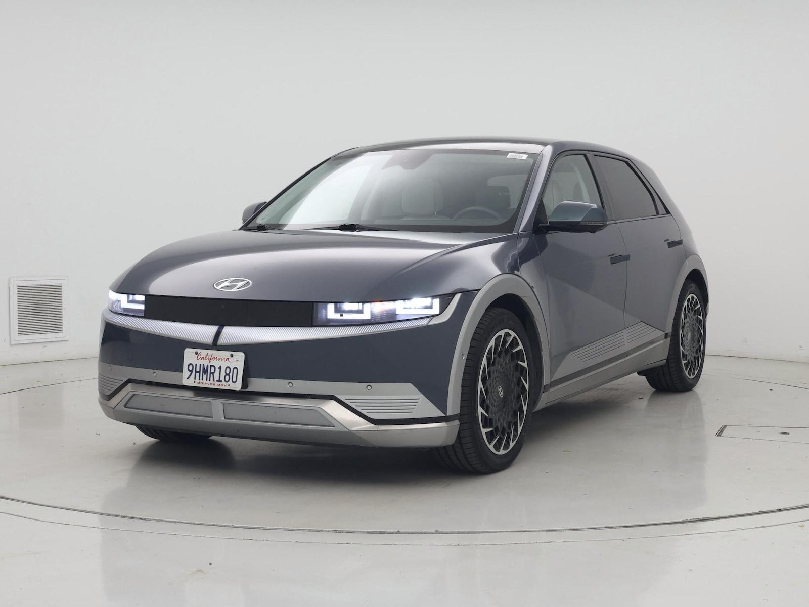 2023 Hyundai IONIQ 5 Limited - Photo 5