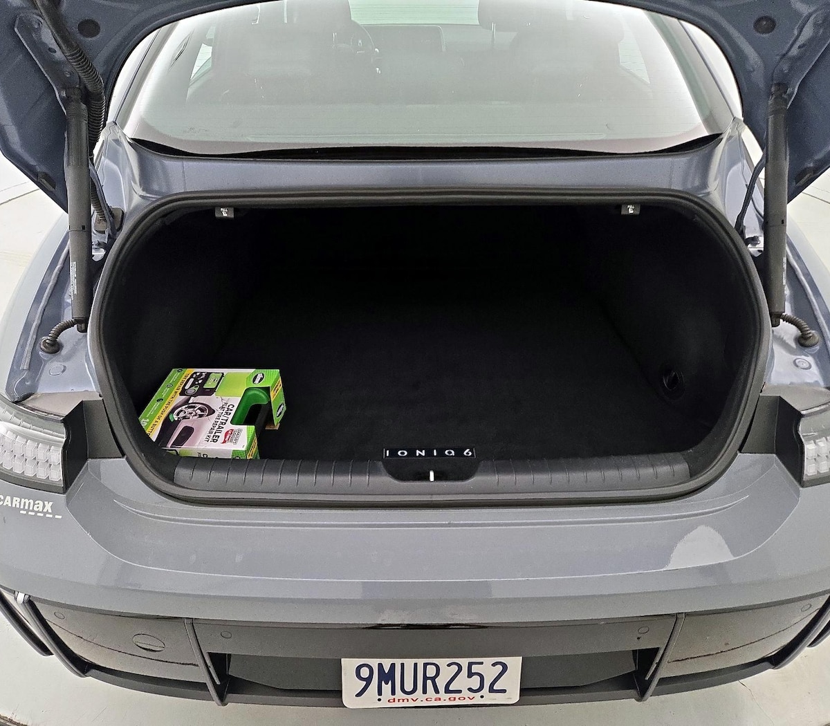 Trunk/Cargo (Seats Up)