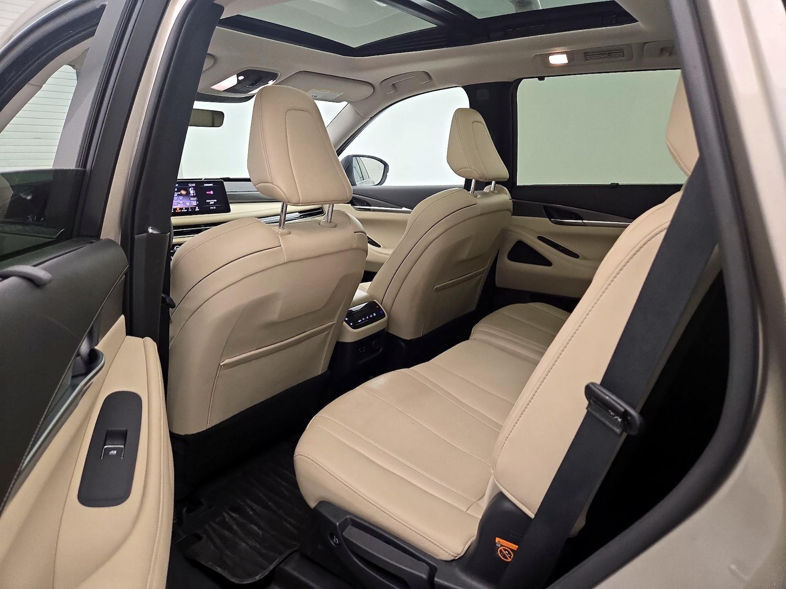 Rear Air Conditioning