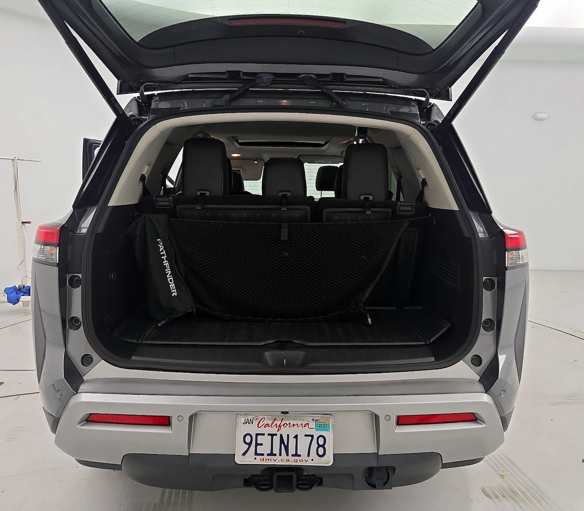 Trunk/Cargo (Seats Up)