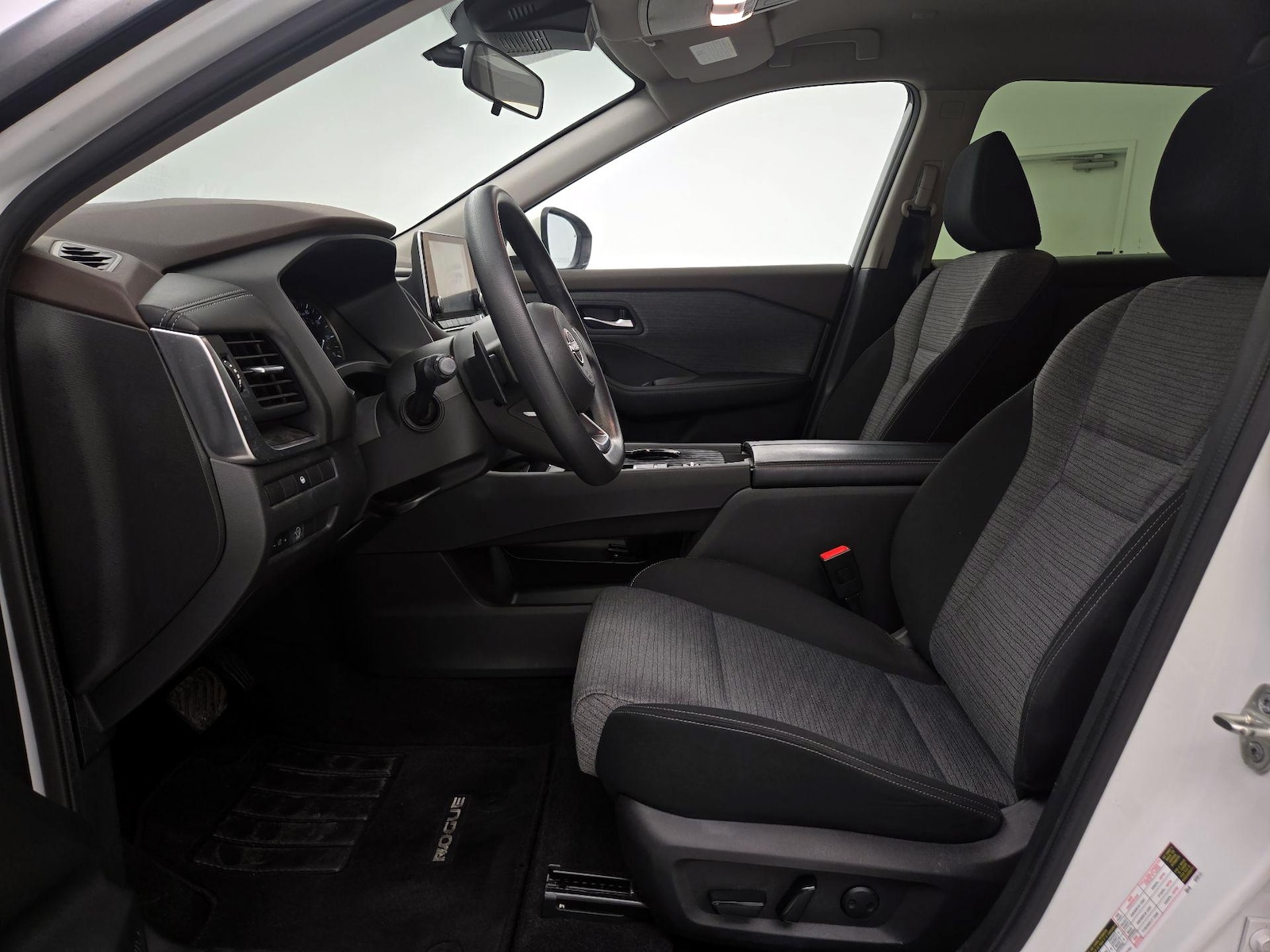 Power Seat(s) & Side Airbags