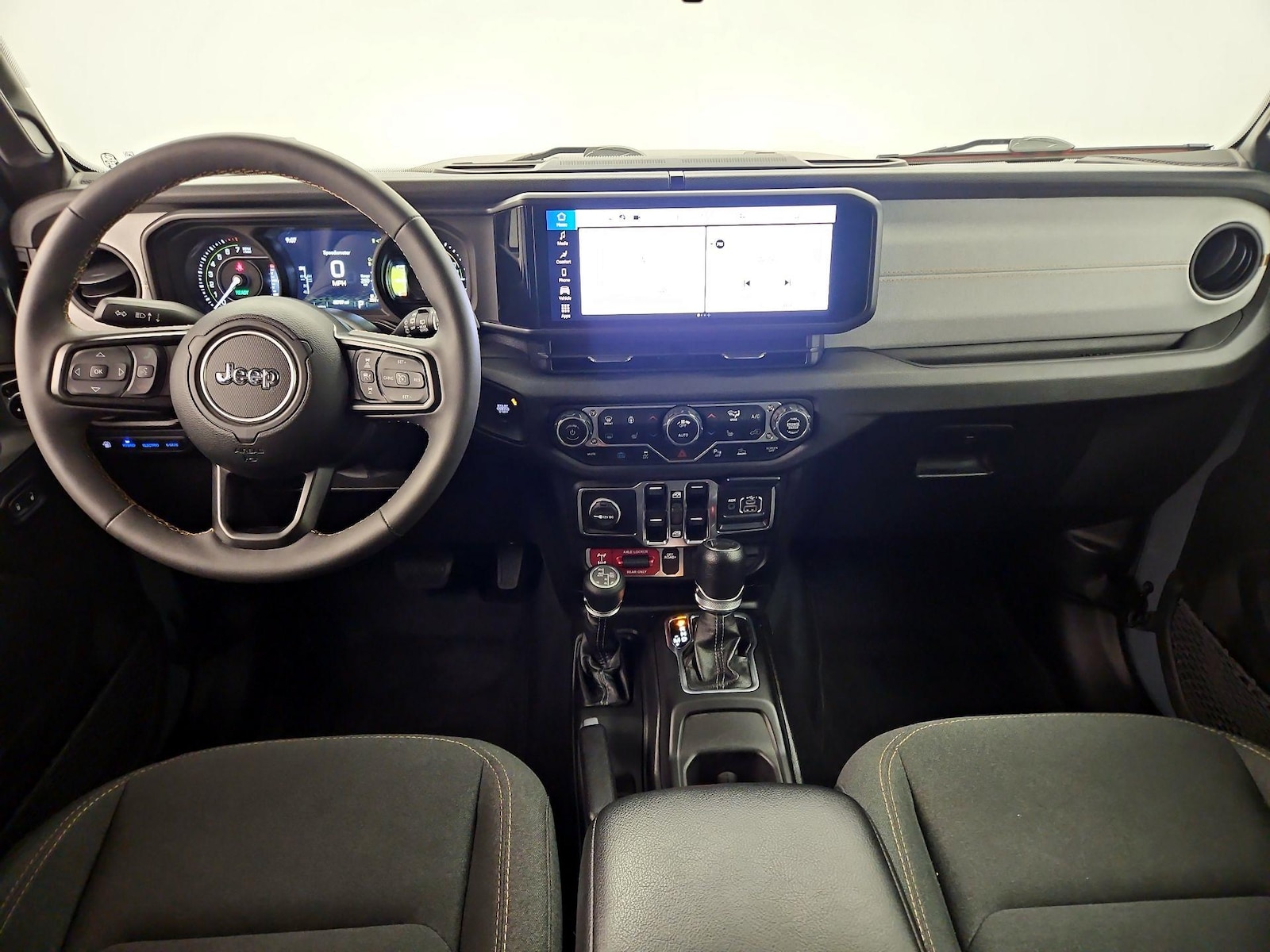 Apple CarPlay® & Android Auto™