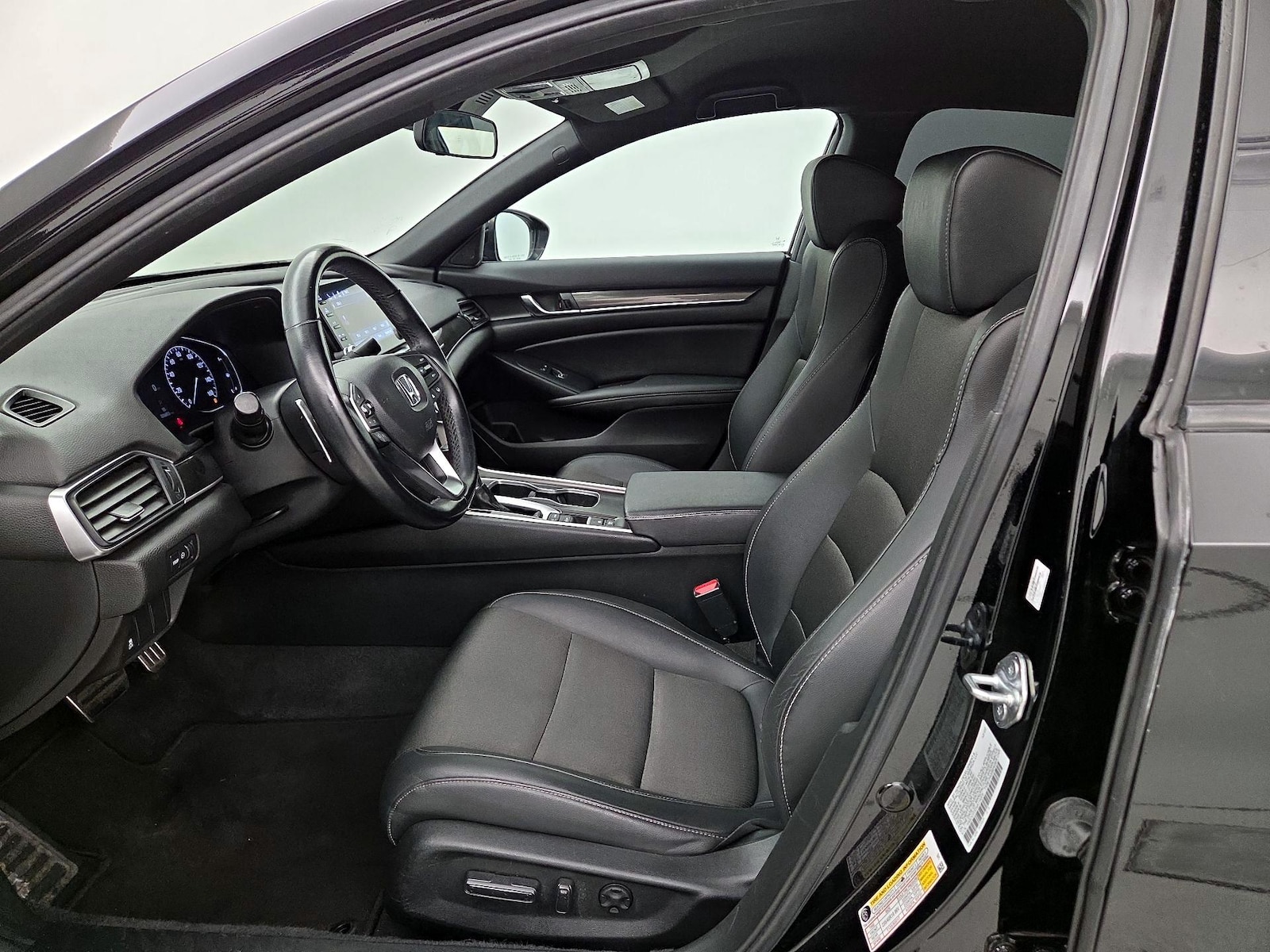 Power Seat(s) & Side Airbags