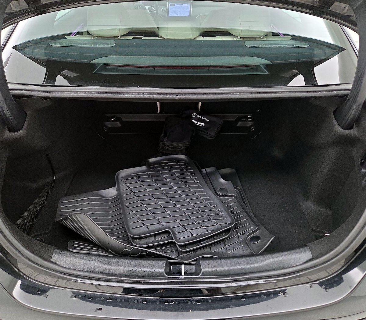 Trunk/Cargo (Seats Up)