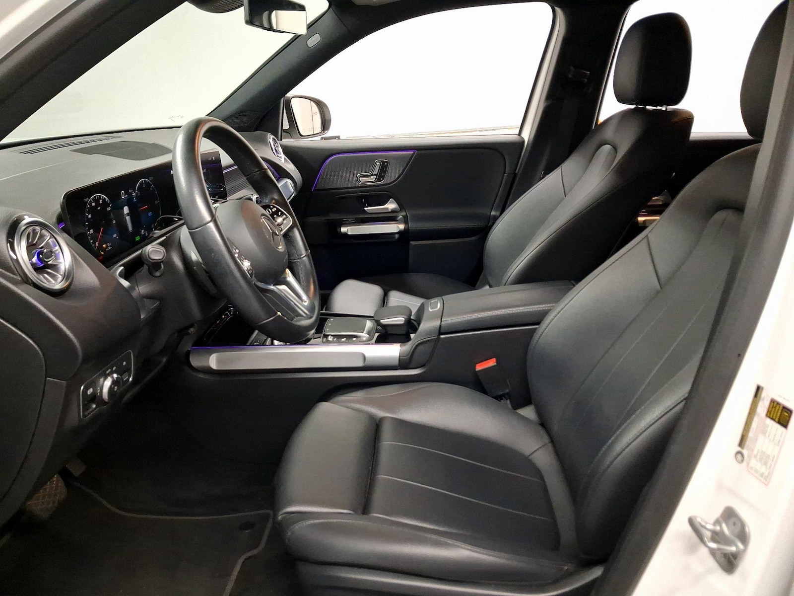 Power Seat(s) & Side Airbags