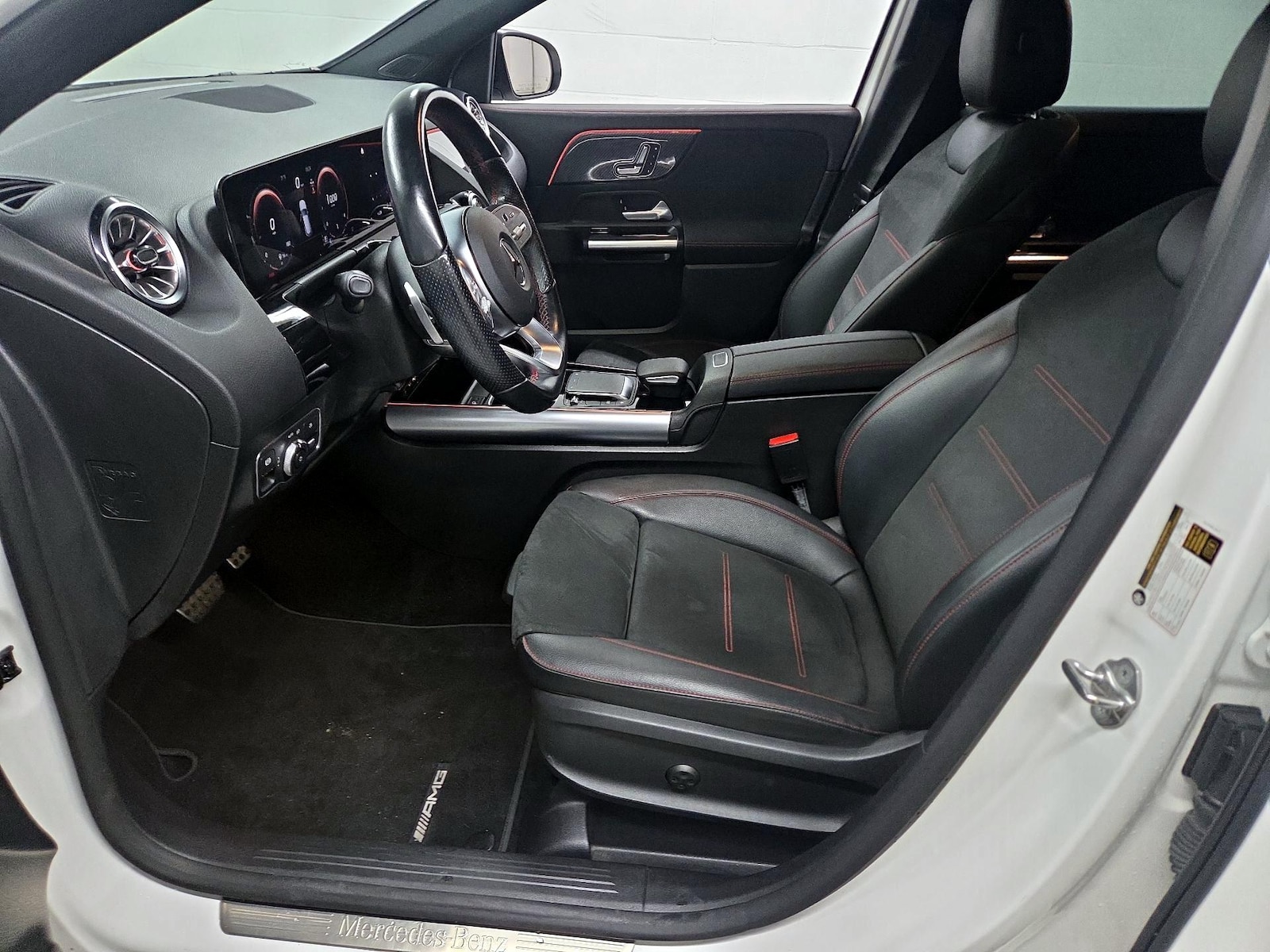 Power Seat(s) & Side Airbags
