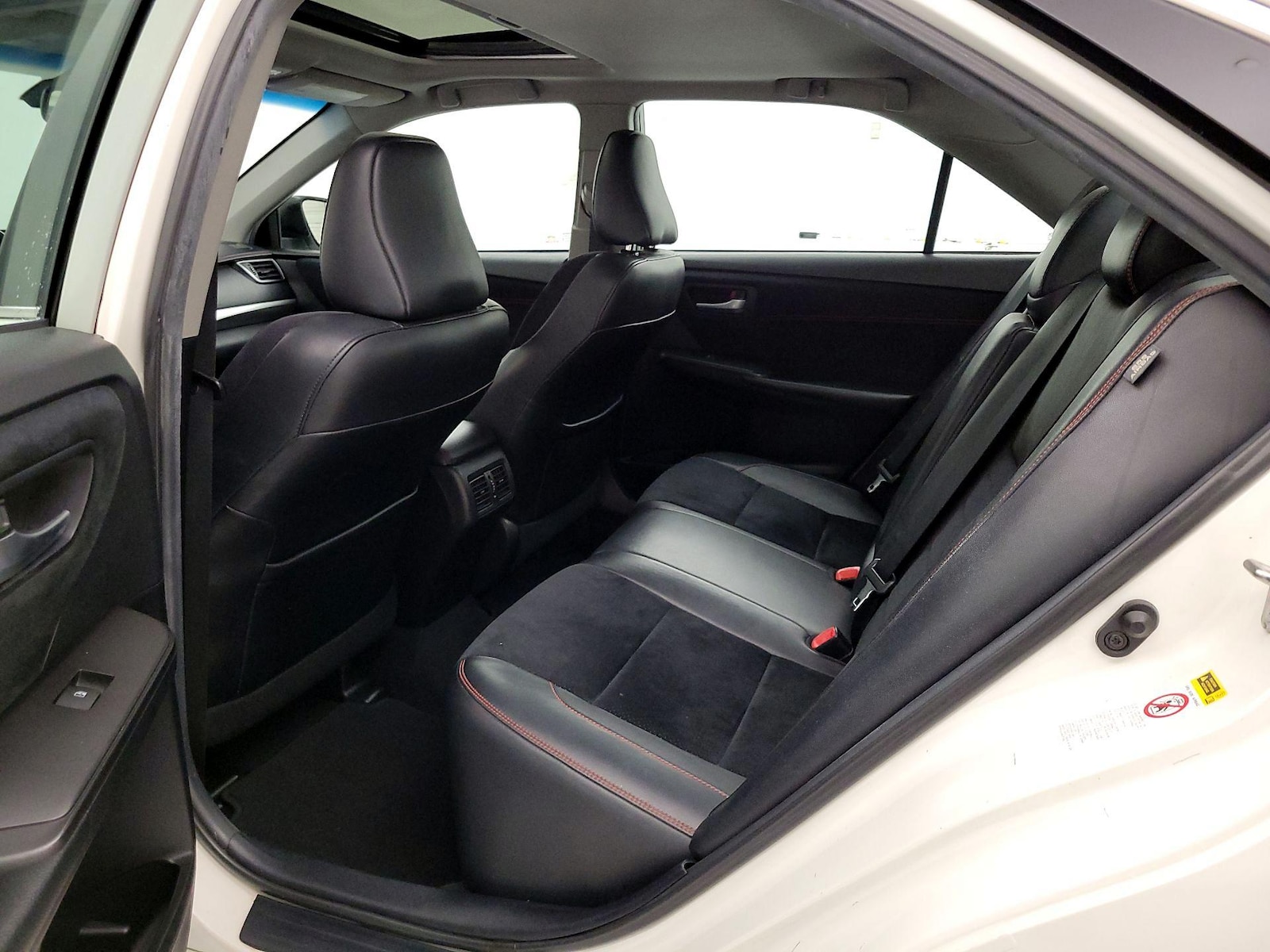2015 Toyota Camry XSE - Photo 22
