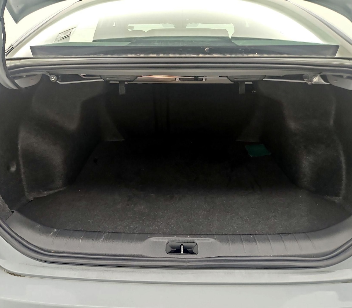 Trunk/Cargo (Seats Up)