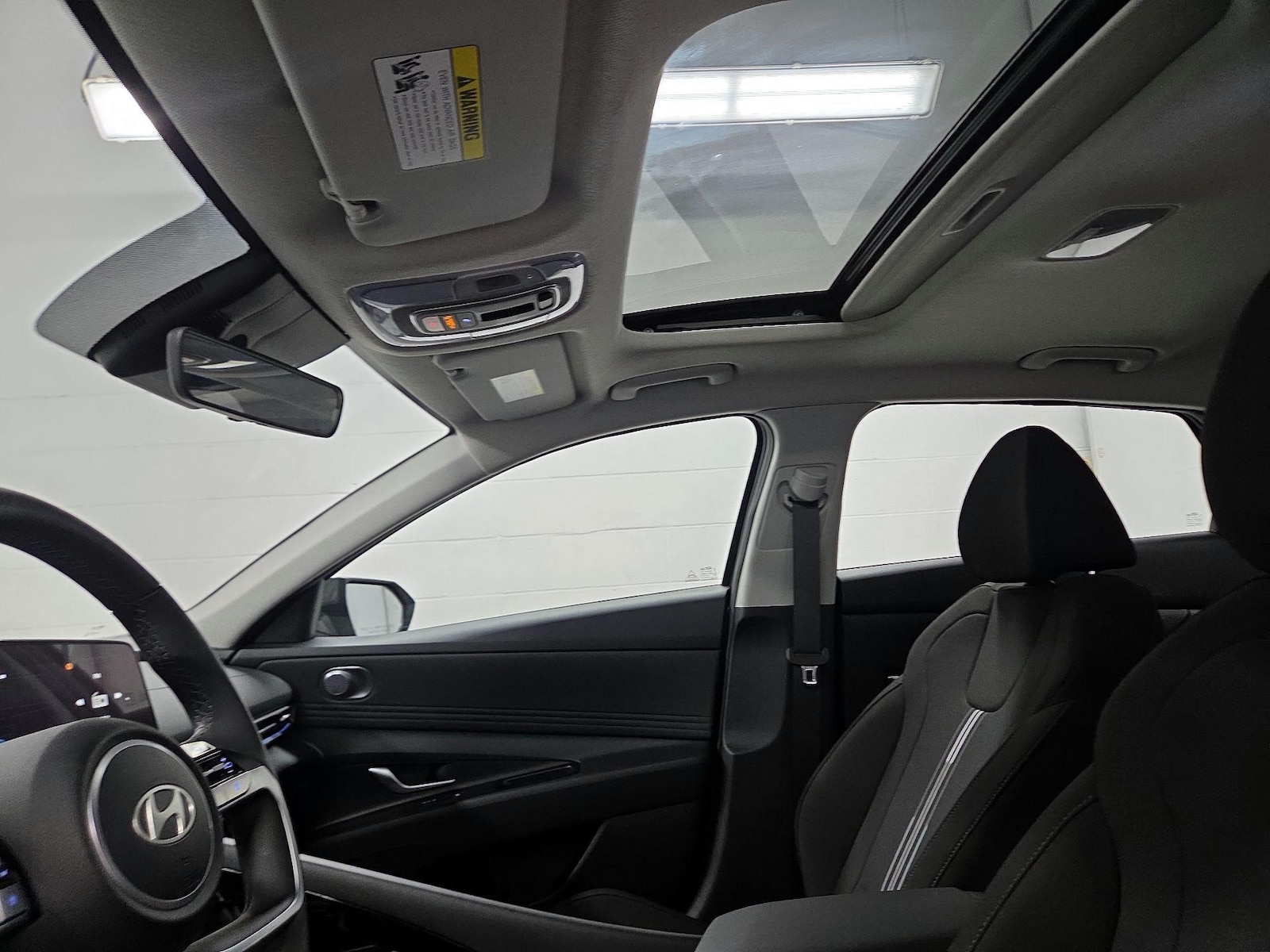 Sunroof(s) & Overhead Airbags
