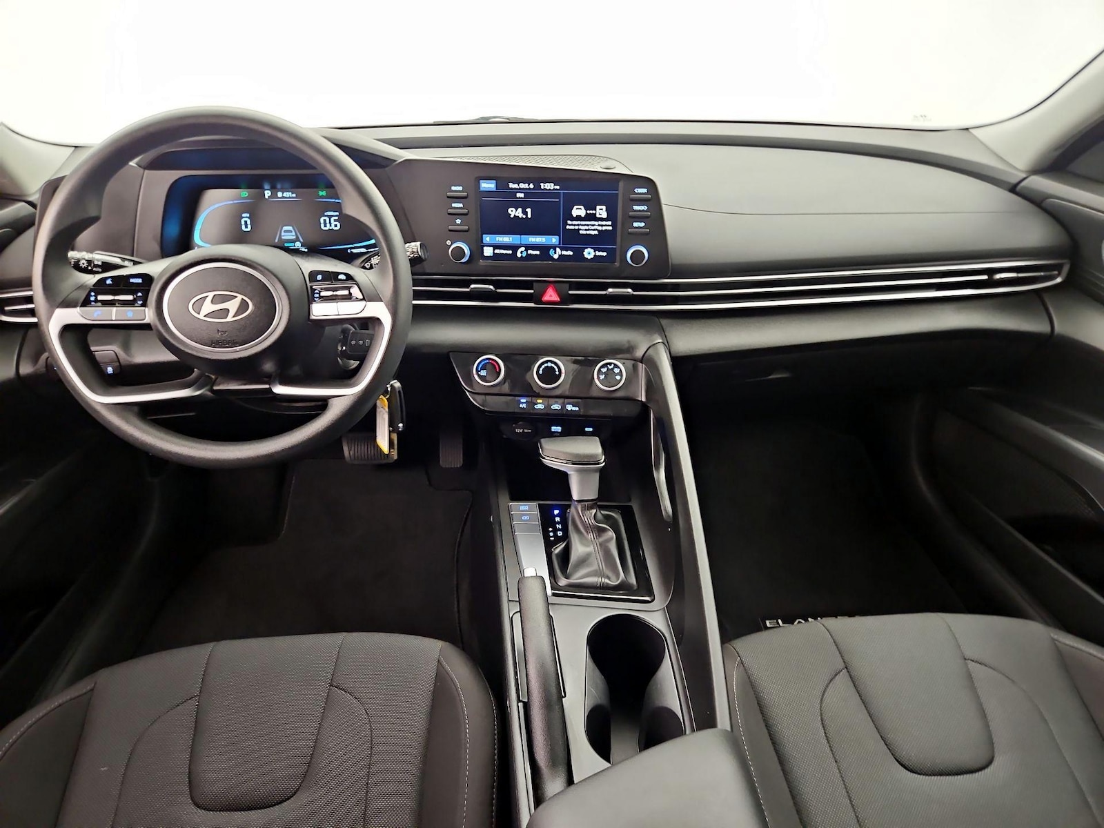 2026 Hyundai Elantra SE - Photo 10