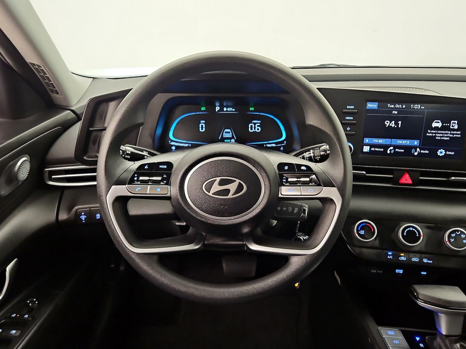 2026 Hyundai Elantra SE - Photo 11