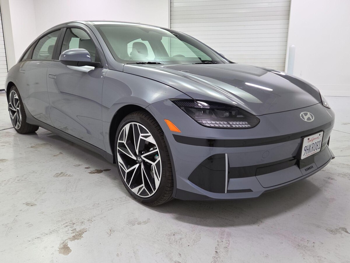 Featured vehicle