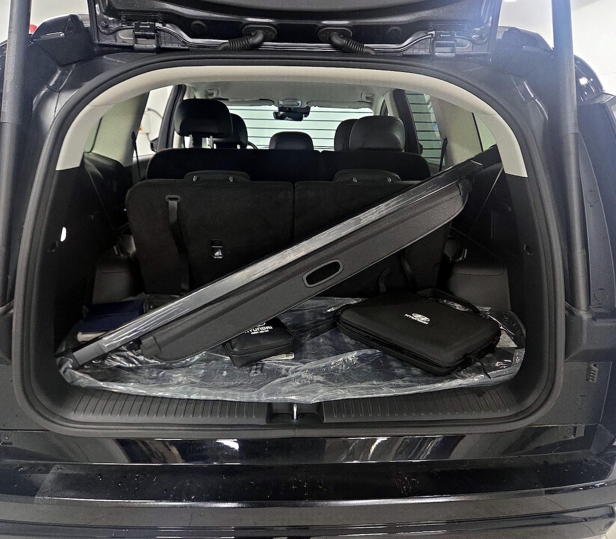 Trunk/Cargo (Seats Up)