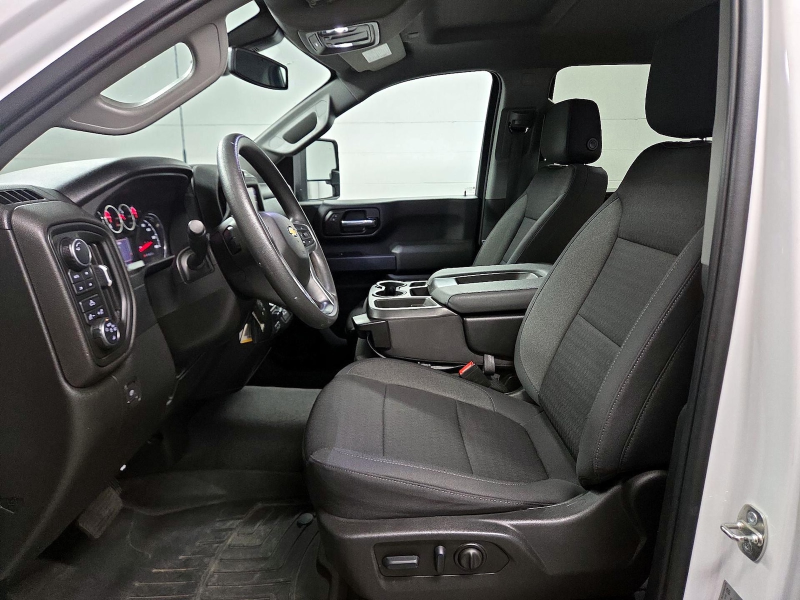 Power Seat(s) & Side Airbags