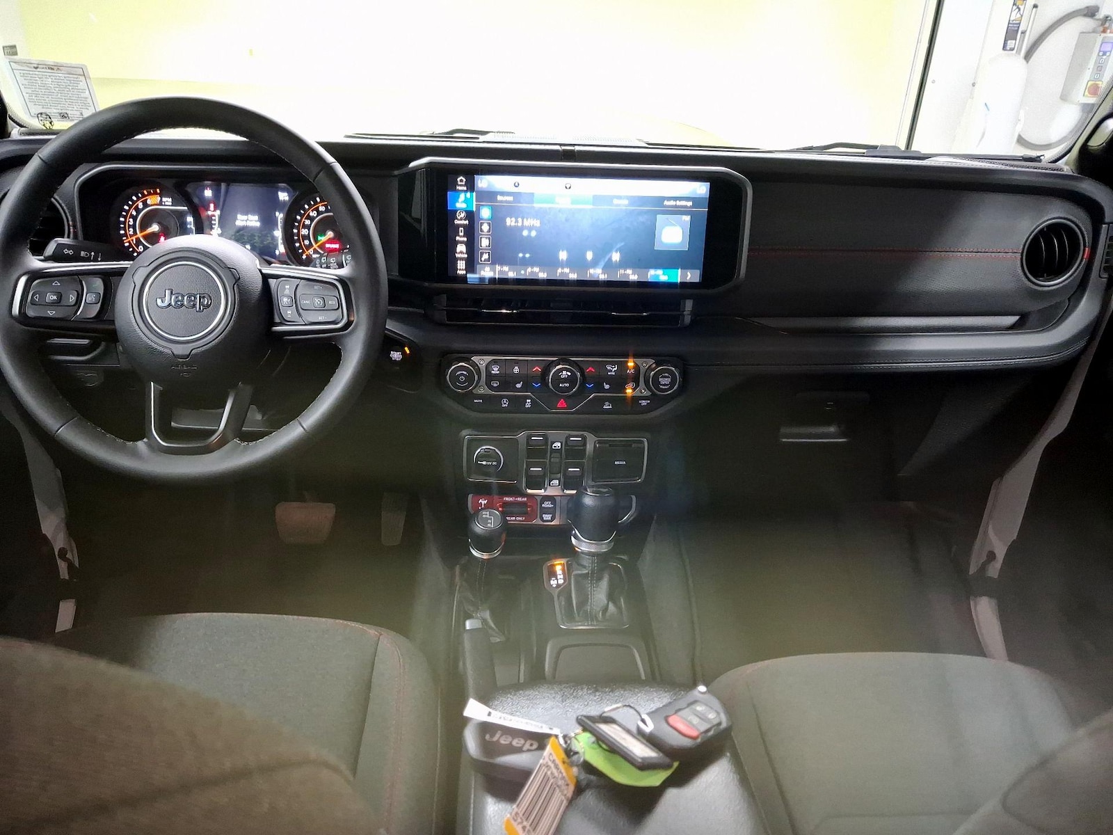 Apple CarPlay® & Android Auto™