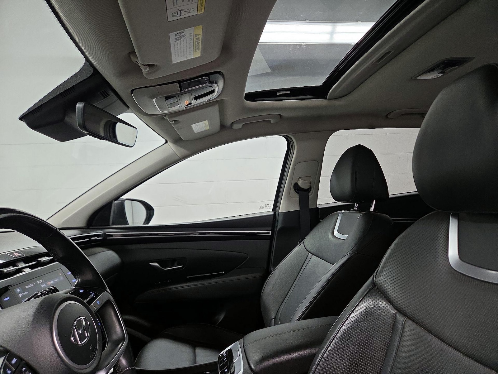 Sunroof(s) & Overhead Airbags